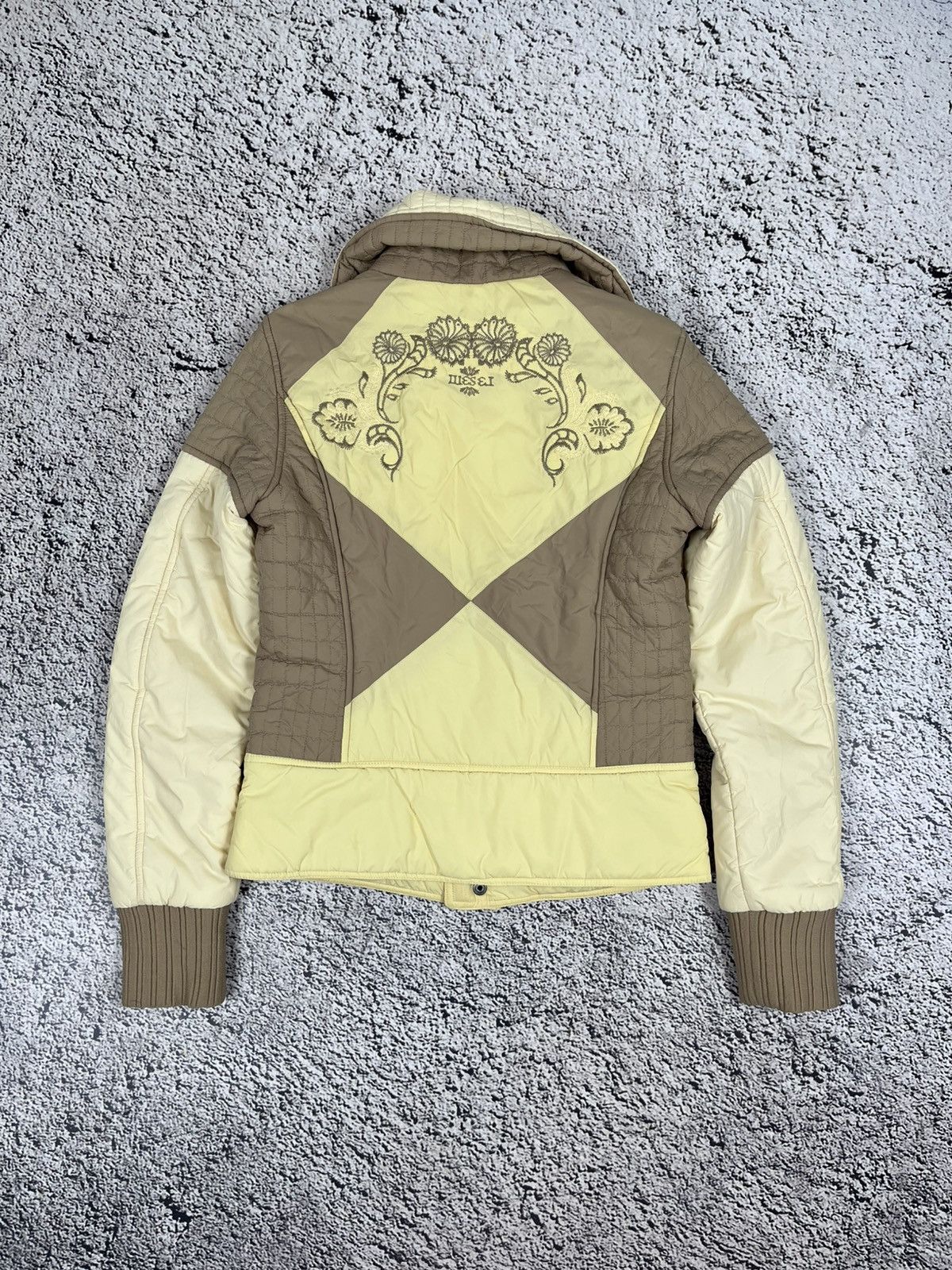 Diesel Diesel Y2K Quilted Puffer Jacket Floral Embroidery Nylon Size S / US 4 / IT 40 - 11 Thumbnail