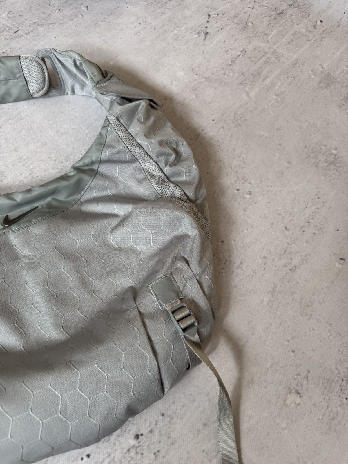 Nike × Vintage NIKE VINTAGE BASIC LOGO 00s 90s PINTEREST STYLE SLING BAG Size ONE SIZE - 3 Thumbnail