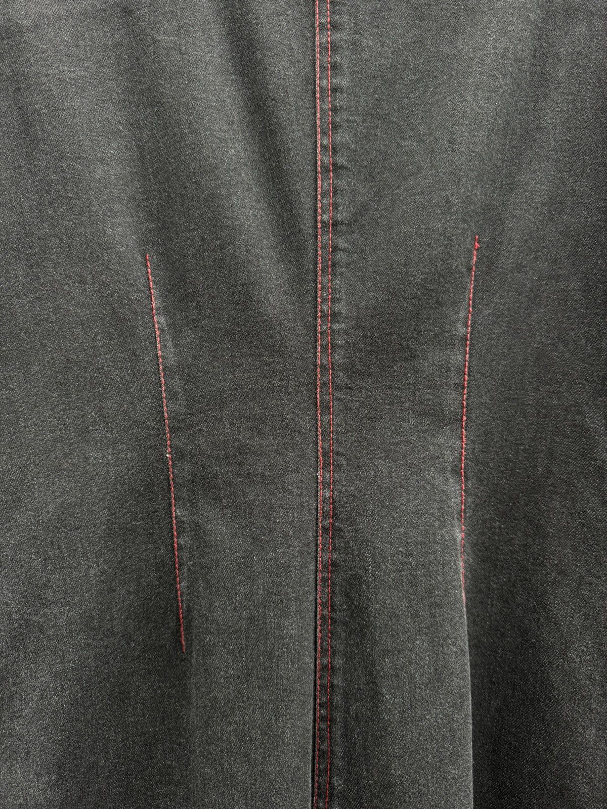 Alexander McQueen Alexander McQueen AW98 Victorian Button Tailored Denim Coat Size US S / EU 44-46 / 1 - 11 Thumbnail