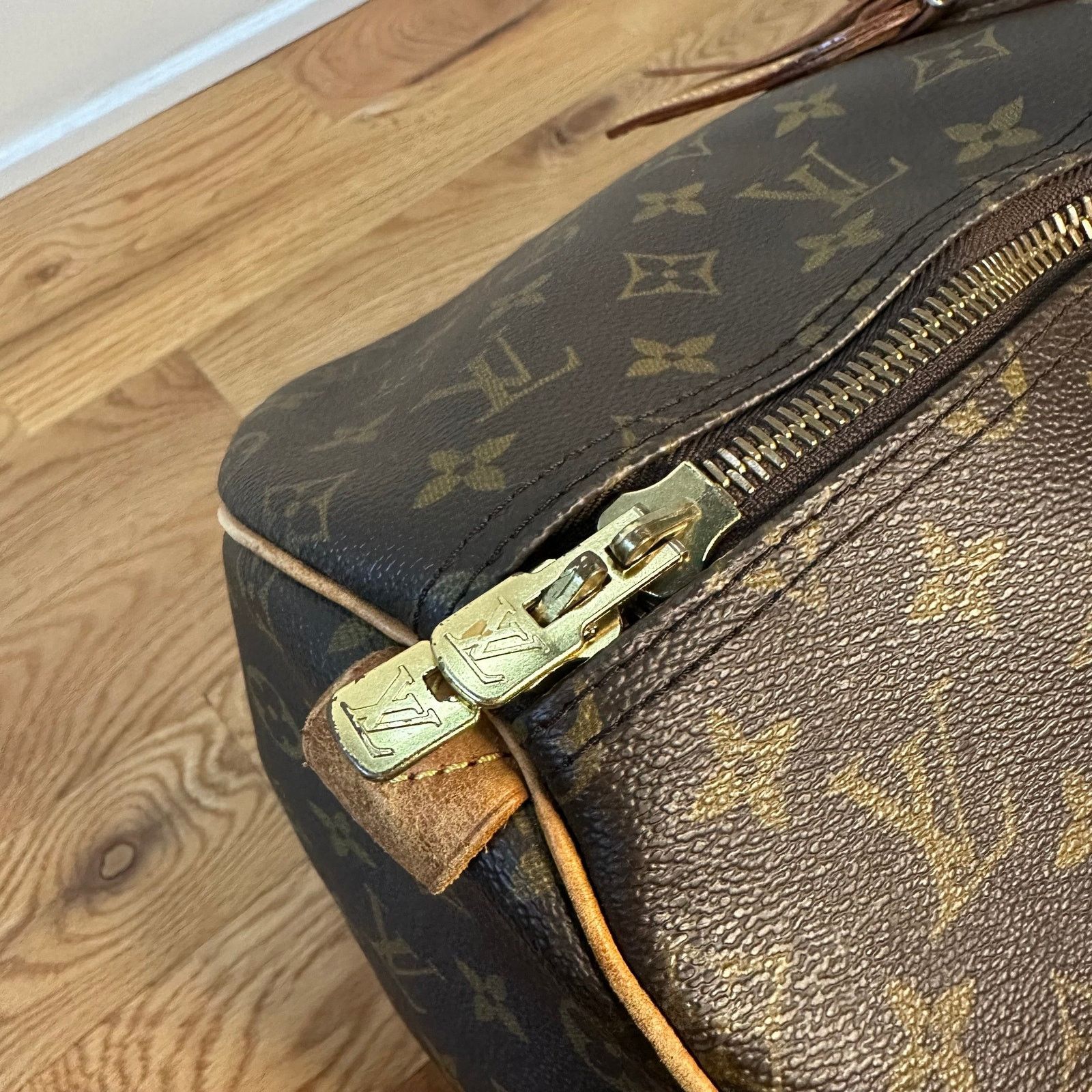 Louis Vuitton Vintage Louis Vuitton 1994 Keepall 55 Bag Size ONE SIZE - 10 Thumbnail