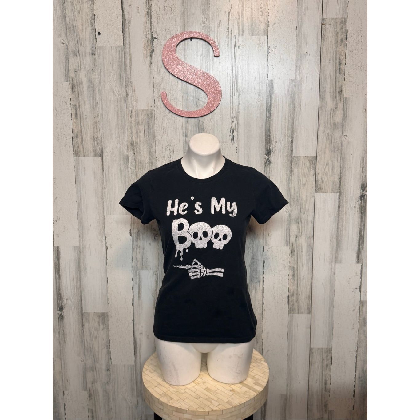 Other He’s My Boo Halloween Graphic Tee – Skeleton Pointing Shirt Size S / US 4 / IT 40 - 6 Thumbnail
