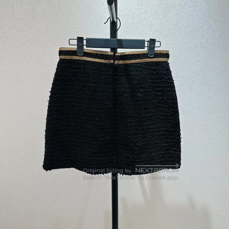 Gucci Gucci Black gold tweed skirt Size 27" / US 4 / IT 40 - 2 Thumbnail