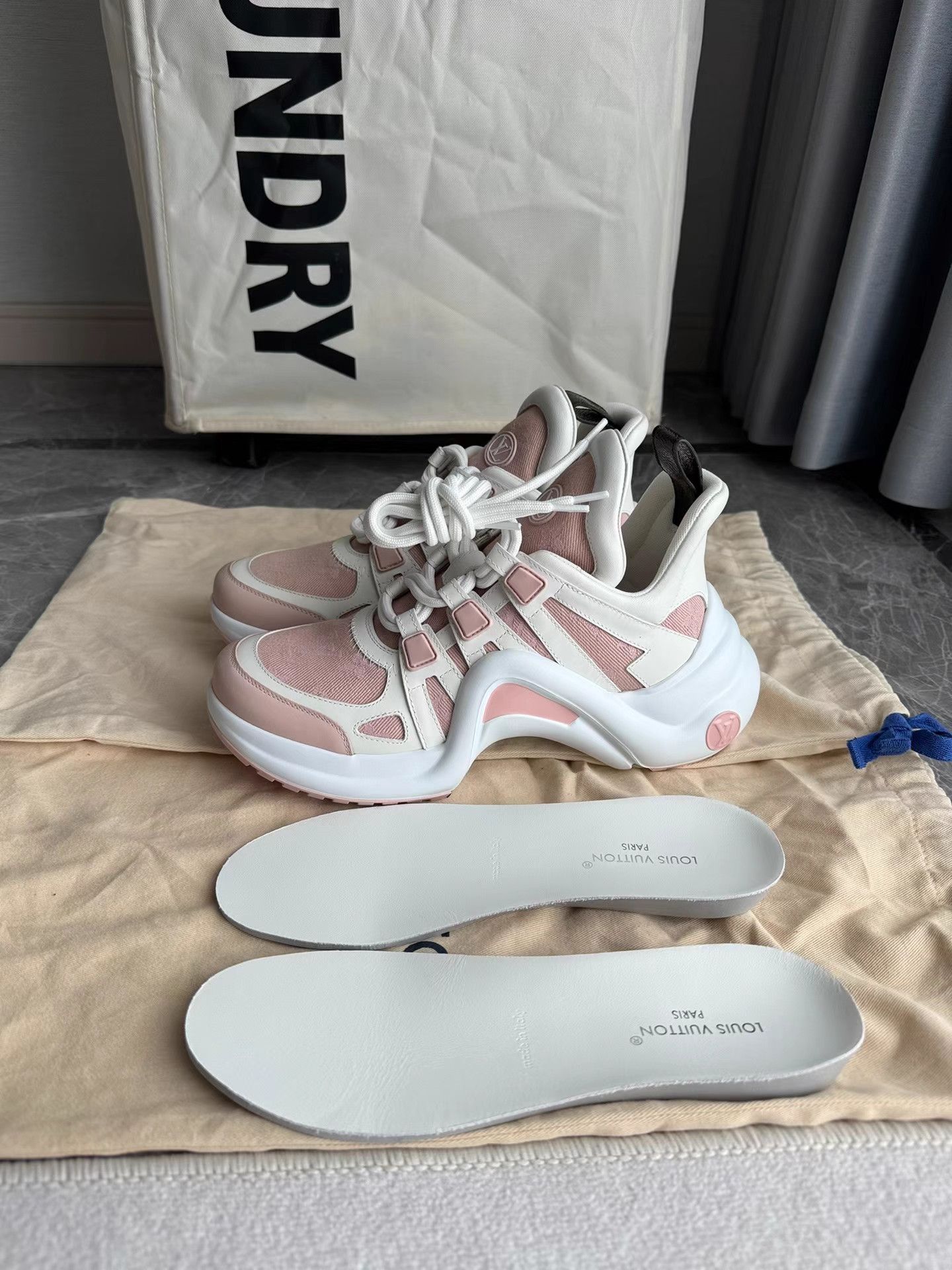 Louis Vuitton LV Louis Vuitton Archlight Denim Sneakers K6 Size US 7 / IT 37 - 8 Thumbnail