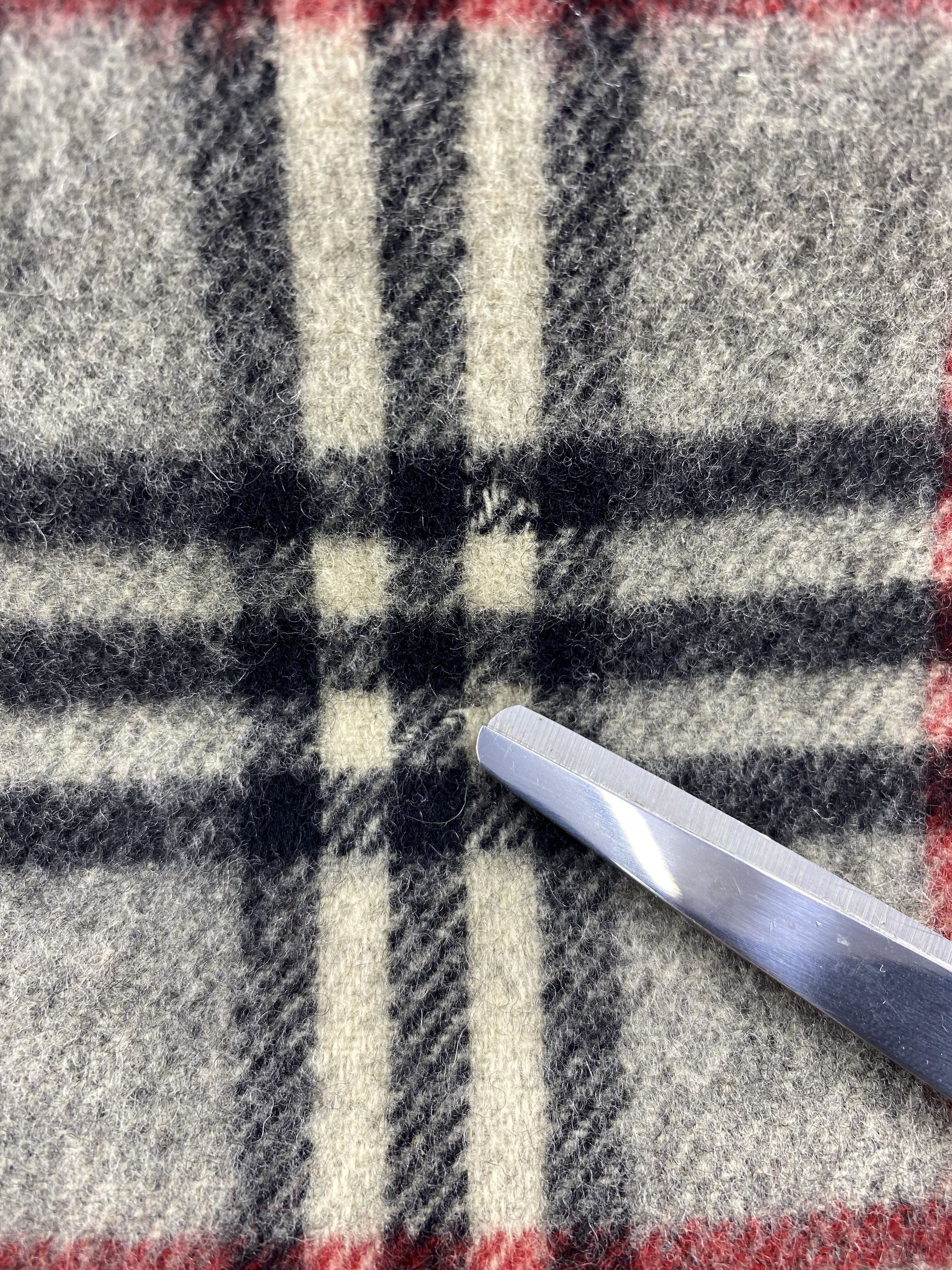 Burberry Vintage Burberry Scarf / Muffler / Neckwear Size ONE SIZE - 6 Thumbnail