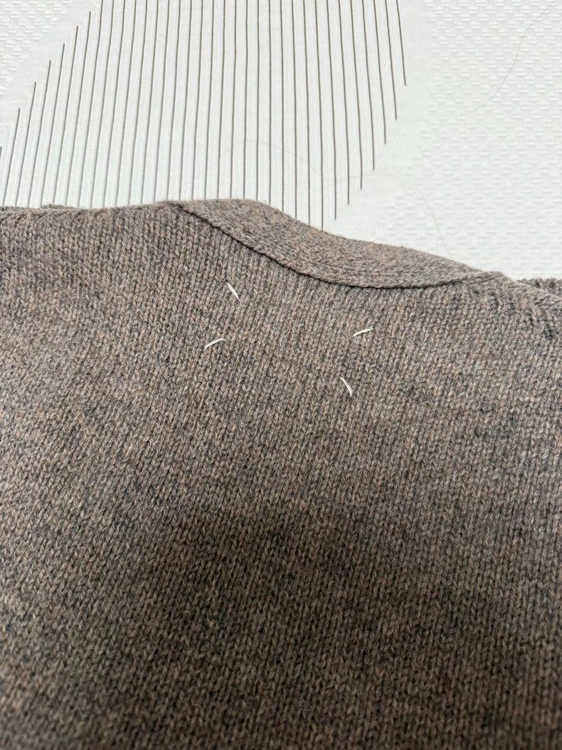 Maison Margiela Maison Margiela Wool V-neck drop-shoulder knitted warm card Size S / US 4 / IT 40 - 9 Thumbnail