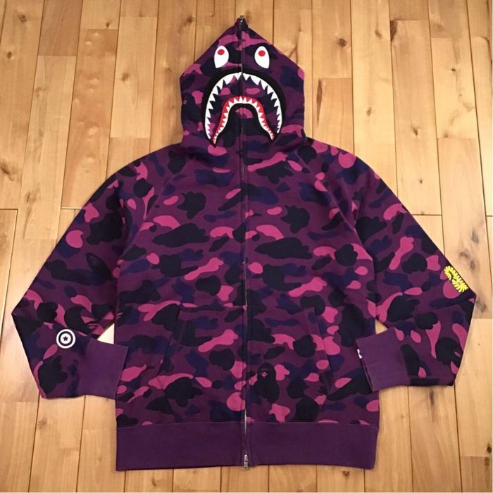 A bathing discount ape hoodie purple