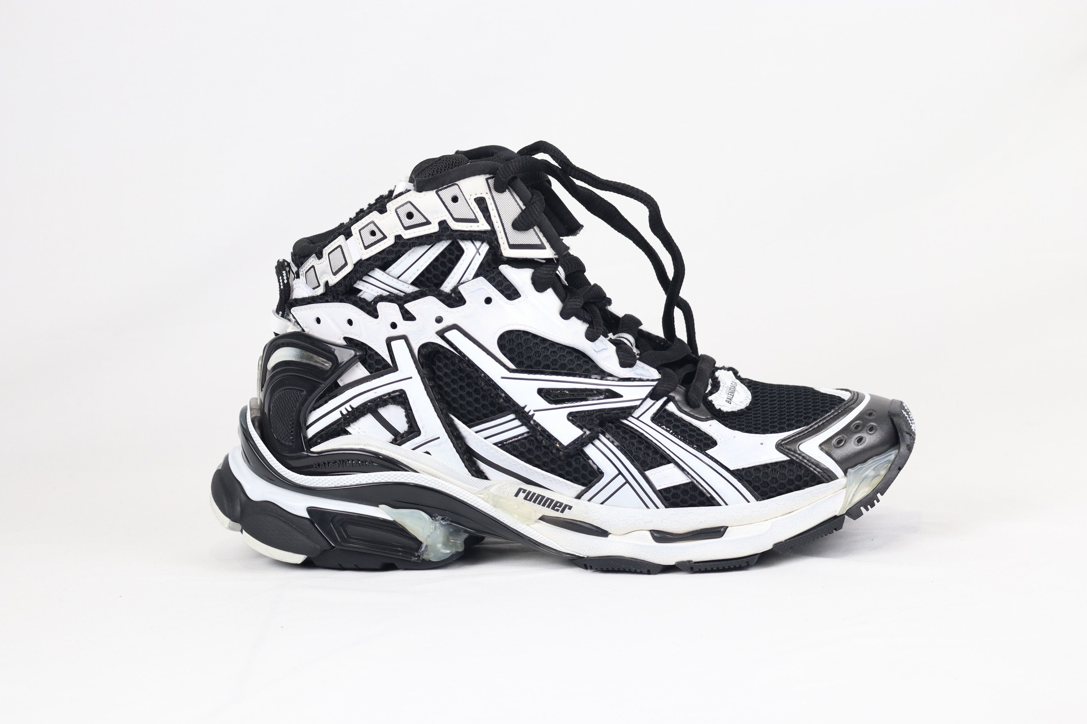 Balenciaga o1rshd1 Runner Hightop Bicol in White/Black Size US 13 / EU 46 - 3 Thumbnail
