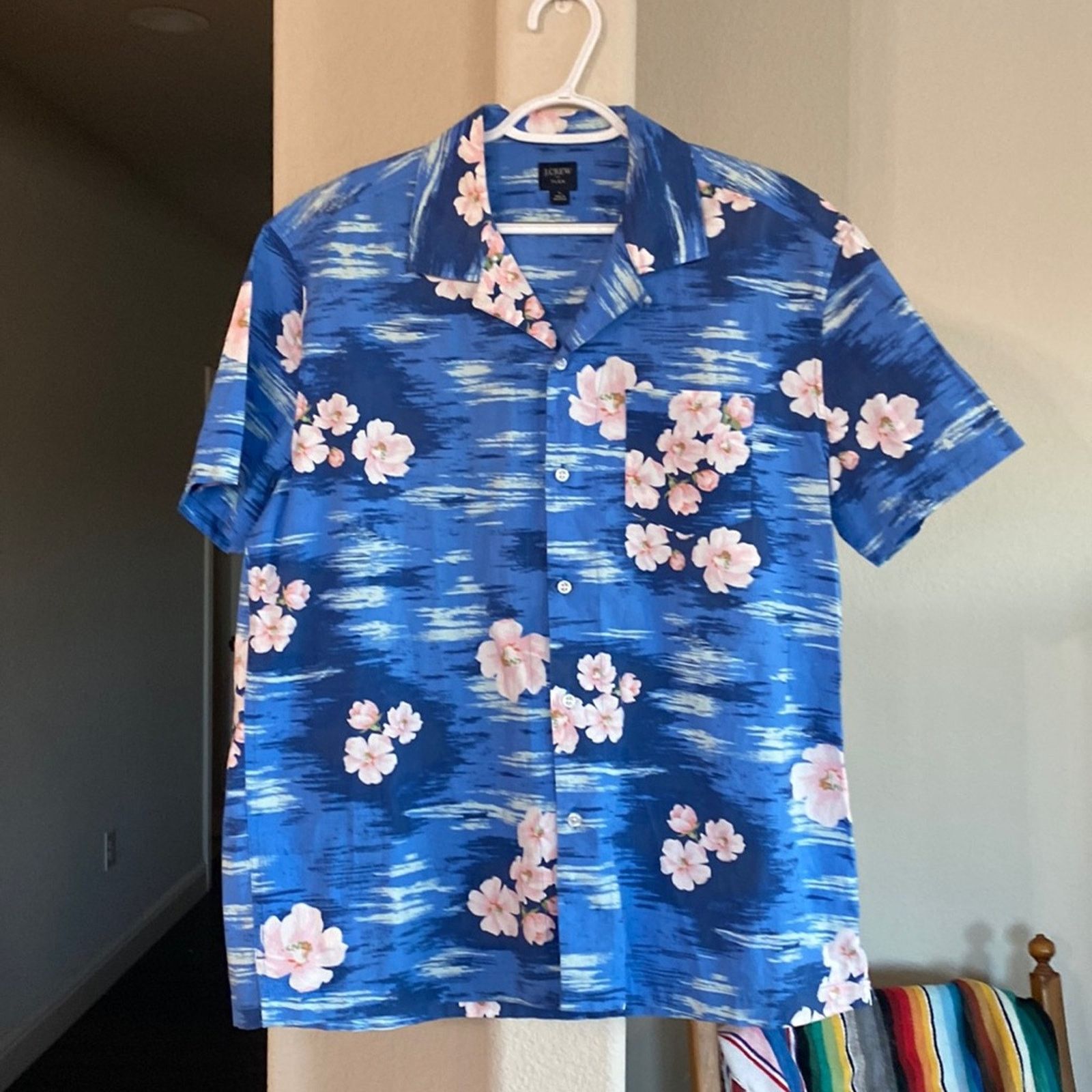 J.Crew J.Crew Hawaiian shortsleeve buttondown vacation summer party Size US L / EU 52-54 / 3 - 1 Thumbnail