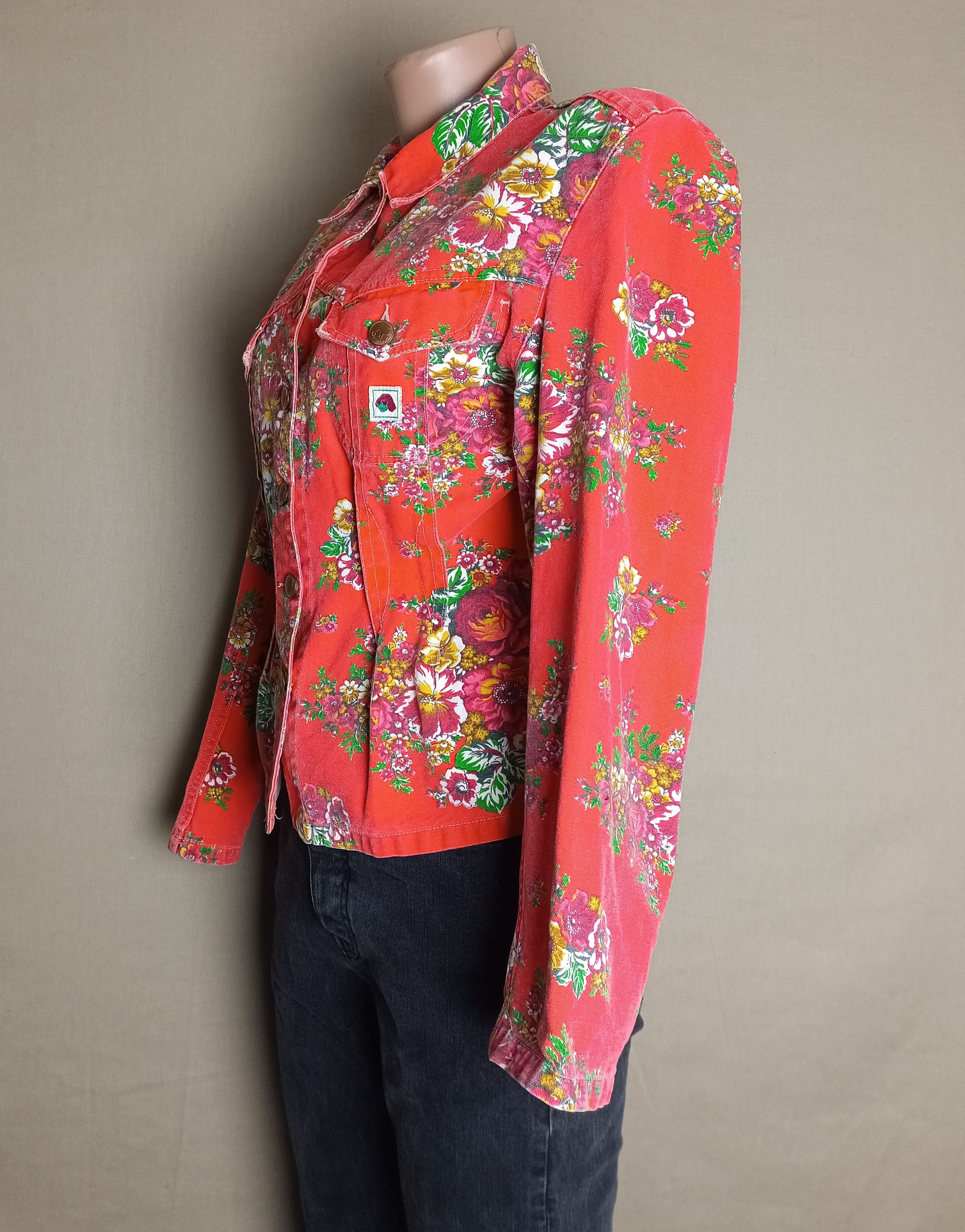 Kenzo × Vintage KENZO Jeans Vintage 90s Red Flower Print Denim Jacket Size L / US 10 / IT 46 - 4 Thumbnail