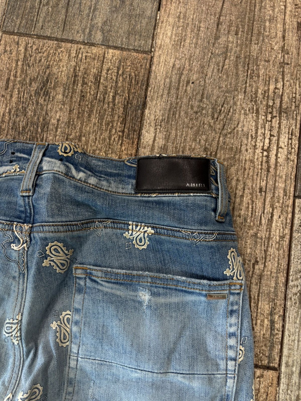Amiri Lightwash Bandana Print Jeans Size US 34 / EU 50 - 4 Thumbnail