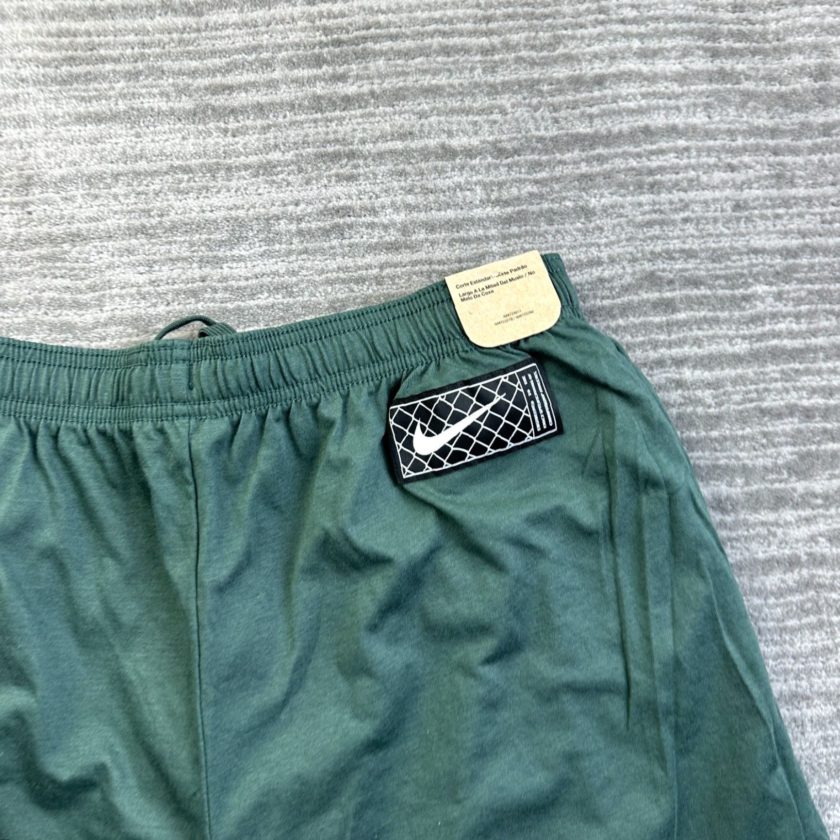 Nike Nike DNA Shorts Mens Medium Green Dri-FIT Basketball Gym Training 6' Reversible Size US 31 - 5 Thumbnail