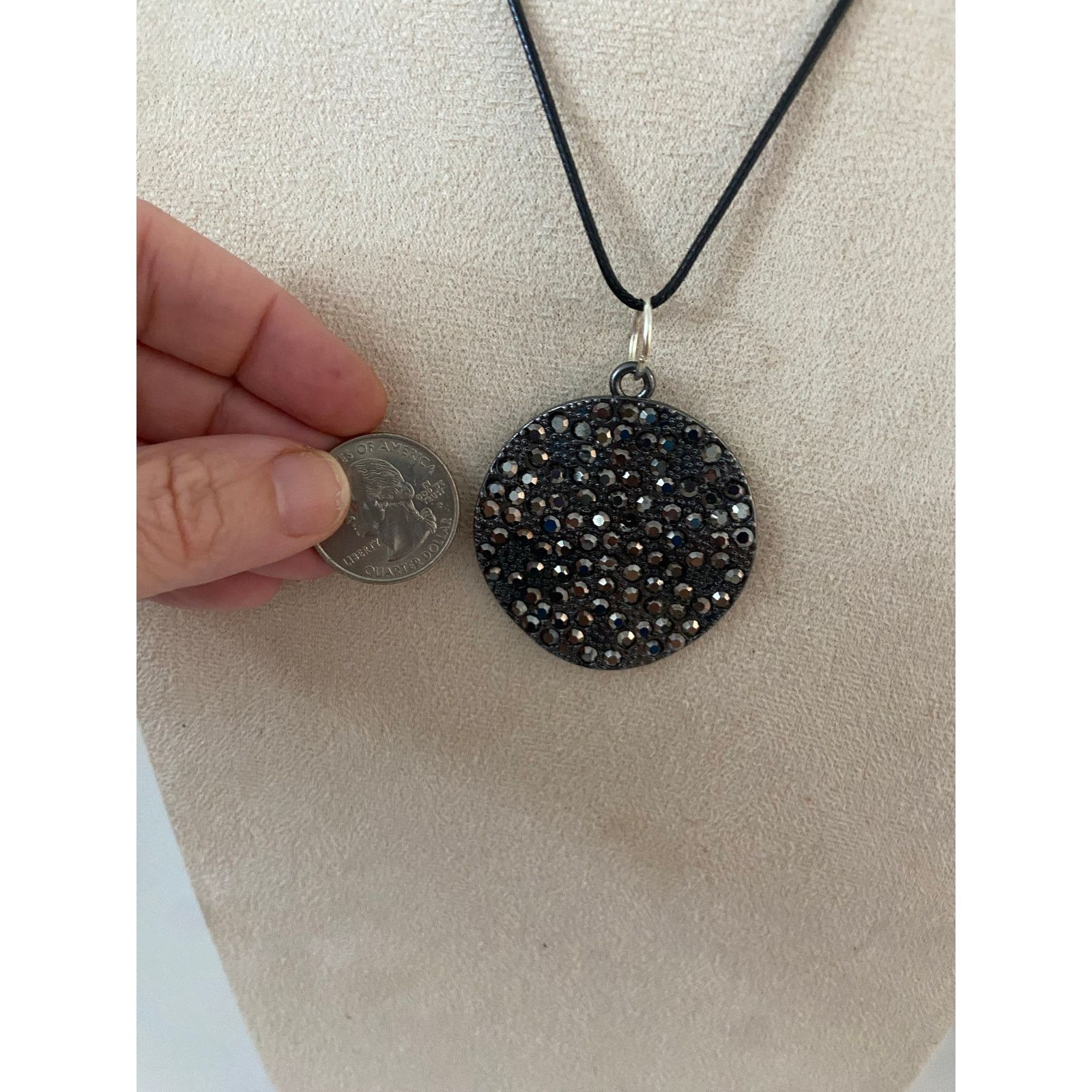 Handmade Gray metal pendant necklace Size ONE SIZE - 2 Thumbnail