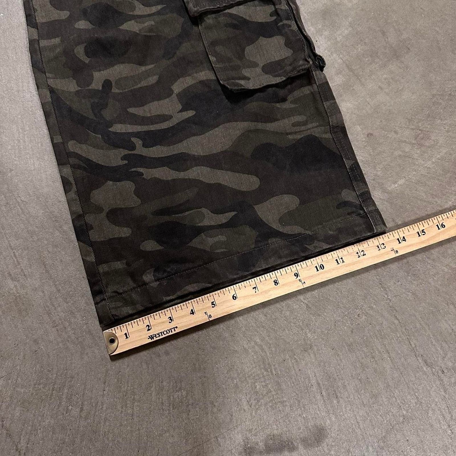 Other GREEN CAMO CARGO WAIST 28 FLAT ND Size US 28 / EU 44 - 4 Thumbnail