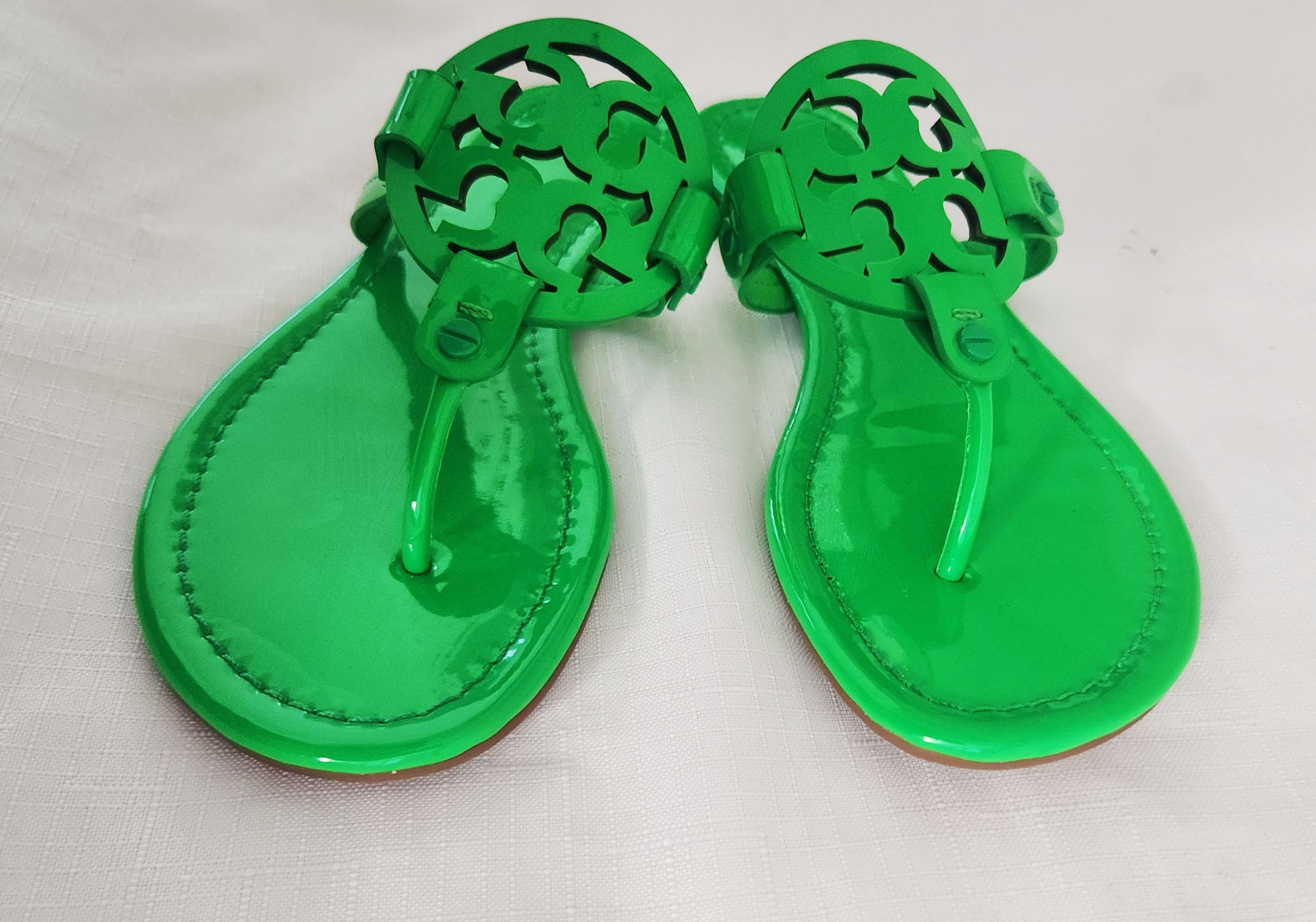Designer × Tory Burch Tory Burch Miller Sandals Rare Fluo green Patent leather 8.5 Size US 8.5 / IT 38.5 - 19 Thumbnail