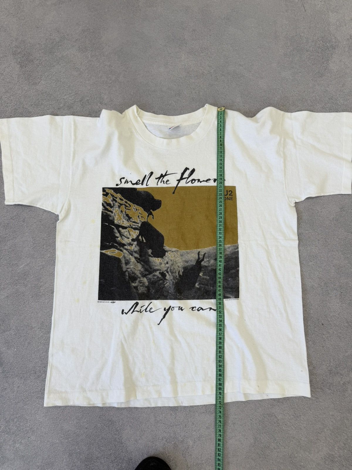 Band Tees U2 One Smell The Flowes While You Can Tour VNTG 1991 Size US M / EU 48-50 / 2 - 15 Thumbnail