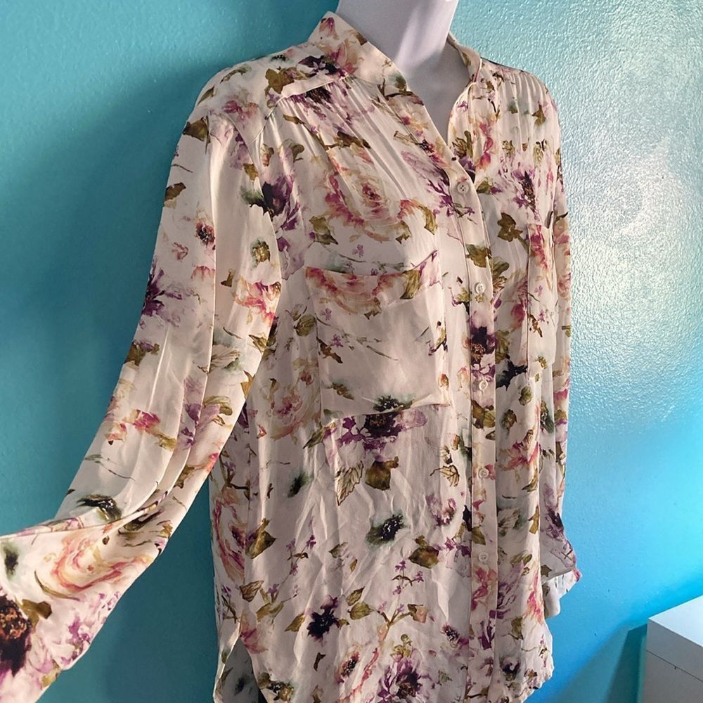 Haute Hippie Haute Hippie Womens Size XS Floral Cream Silk Button Up Blou Size XS / US 0-2 / IT 36-38 - 7 Thumbnail