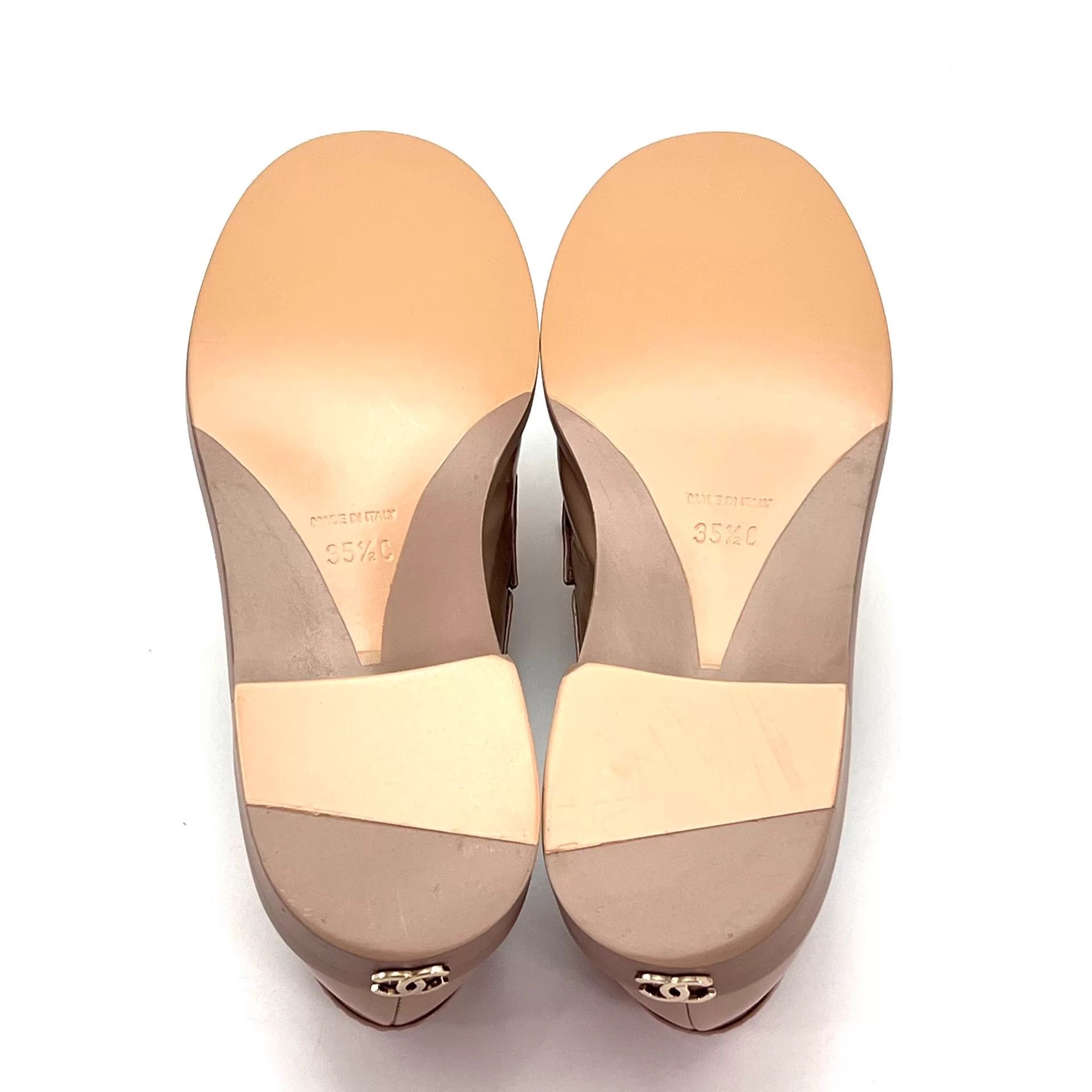 Chanel CHANEL Metal Chain CC Logo Loafers 35.5 EU 98 Size US 5 / IT 35 - 4 Thumbnail