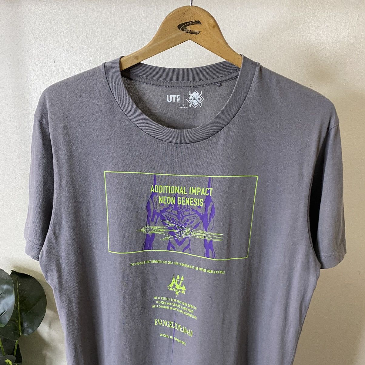 Uniqlo Neon Genesis Evangelion 3.0 + 1.0 Anime Manga Collaboration Size US M / EU 48-50 / 2 - 2 Thumbnail