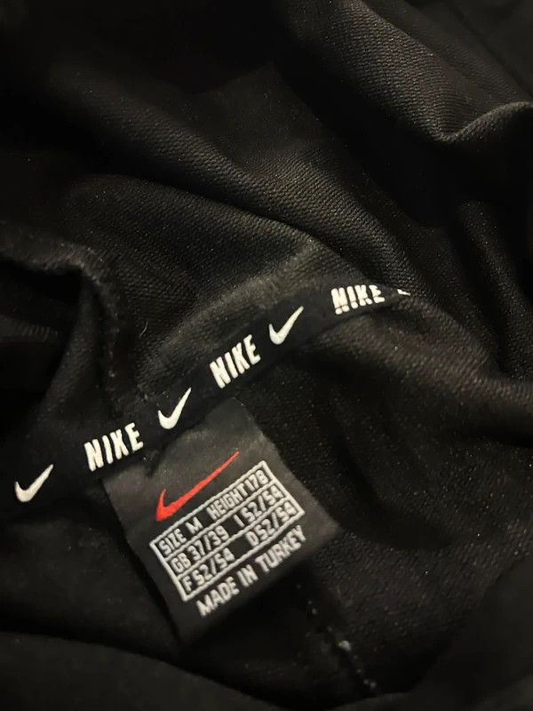 Nike Nike Cropped Hoodie – Black – Size M Size M / US 6-8 / IT 42-44 - 3 Thumbnail