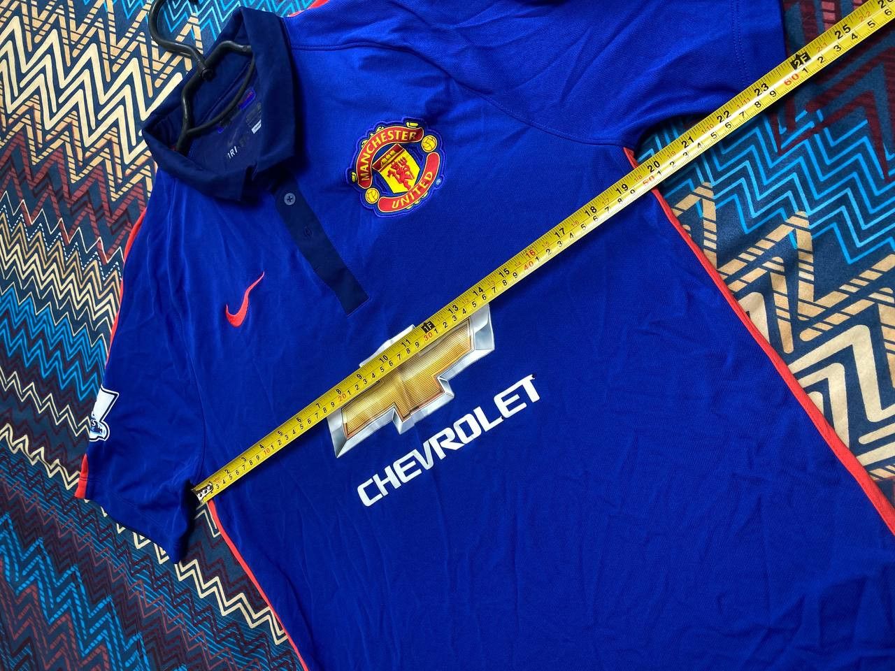 Nike × Vintage Vintage Nike Manchester United Away Kit Jersey Size US L / EU 52-54 / 3 - 7 Thumbnail