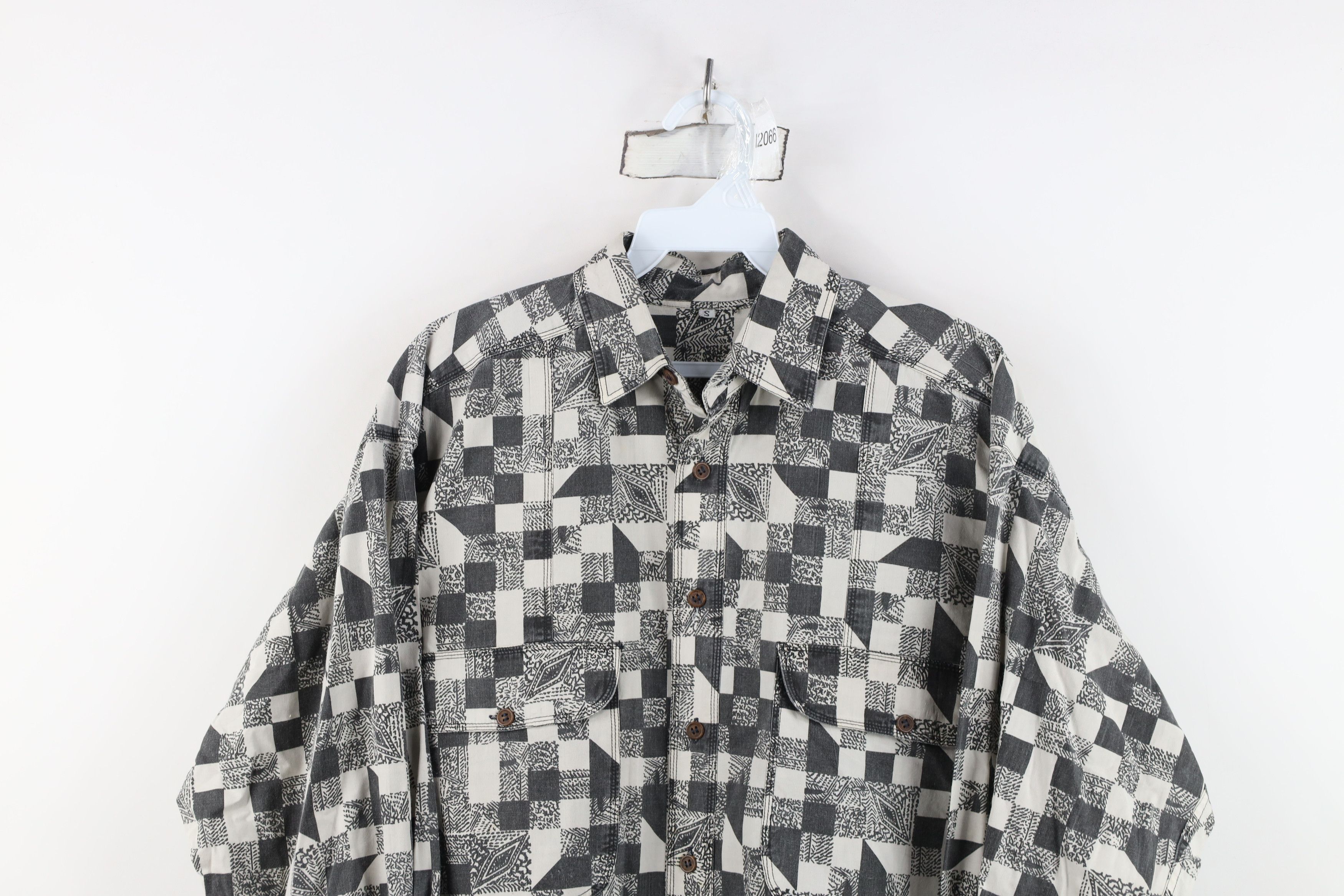 Vintage Vintage 90s Streetwear Surf Skateboard Button Shirt Size US S / EU 44-46 / 1 - 2 Thumbnail