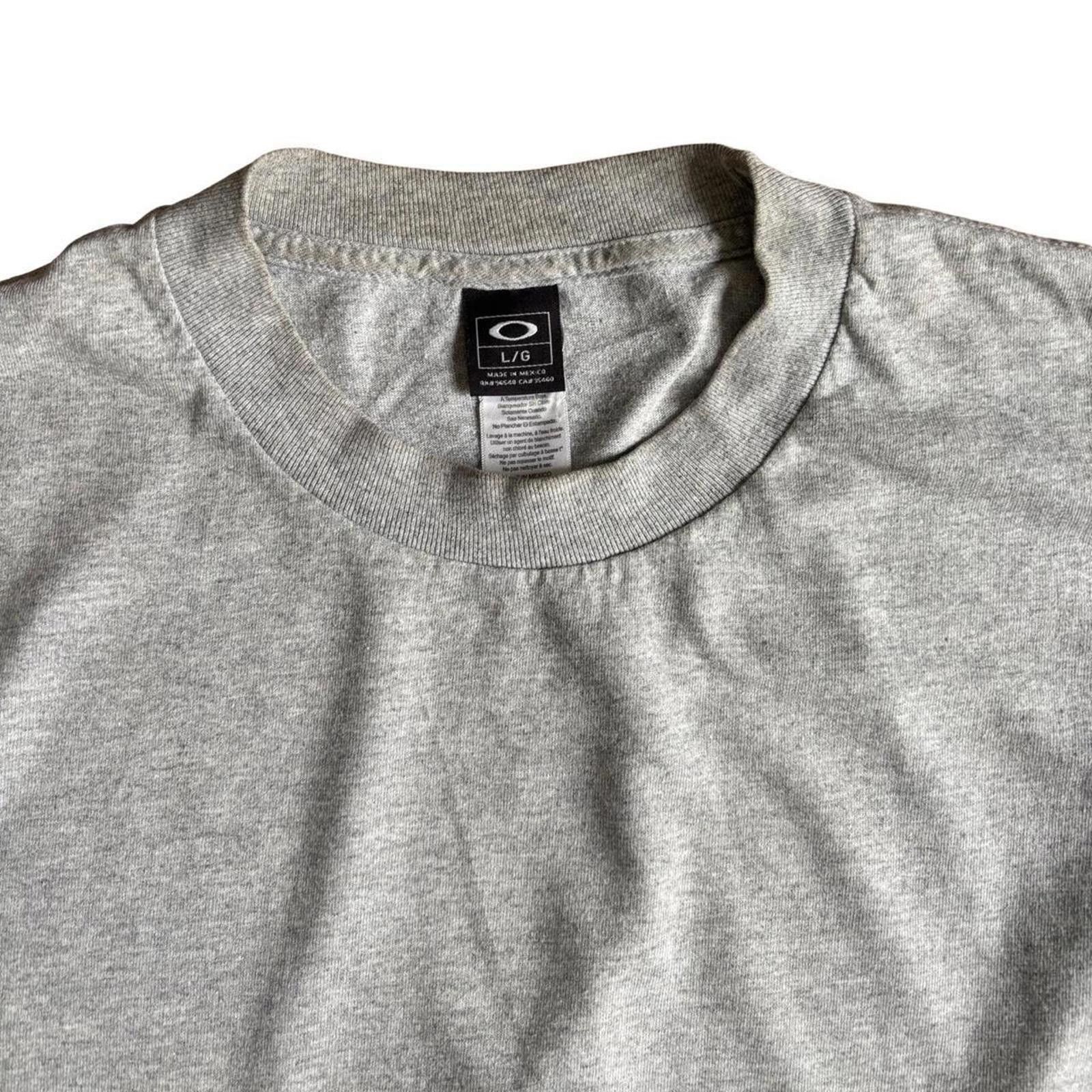 Oakley Vintage Oakley Graphic T Shirt Grey L Size US L / EU 52-54 / 3 - 3 Thumbnail