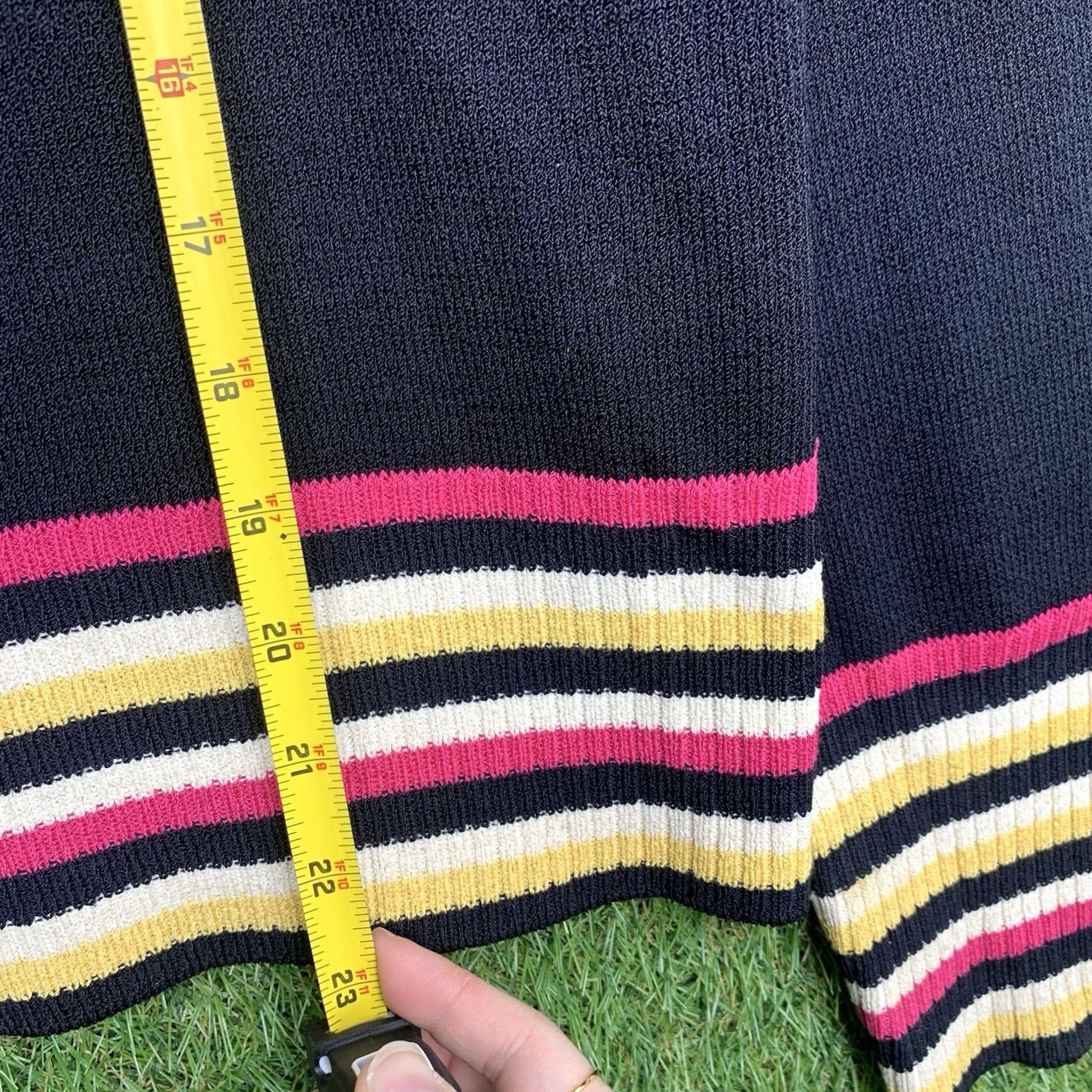 St. John St. John Cardigan Shirt Womens Large Black Striped Zip Full Zip 90s Modern Knit Logo Size L / US 10 / IT 46 - 4 Thumbnail
