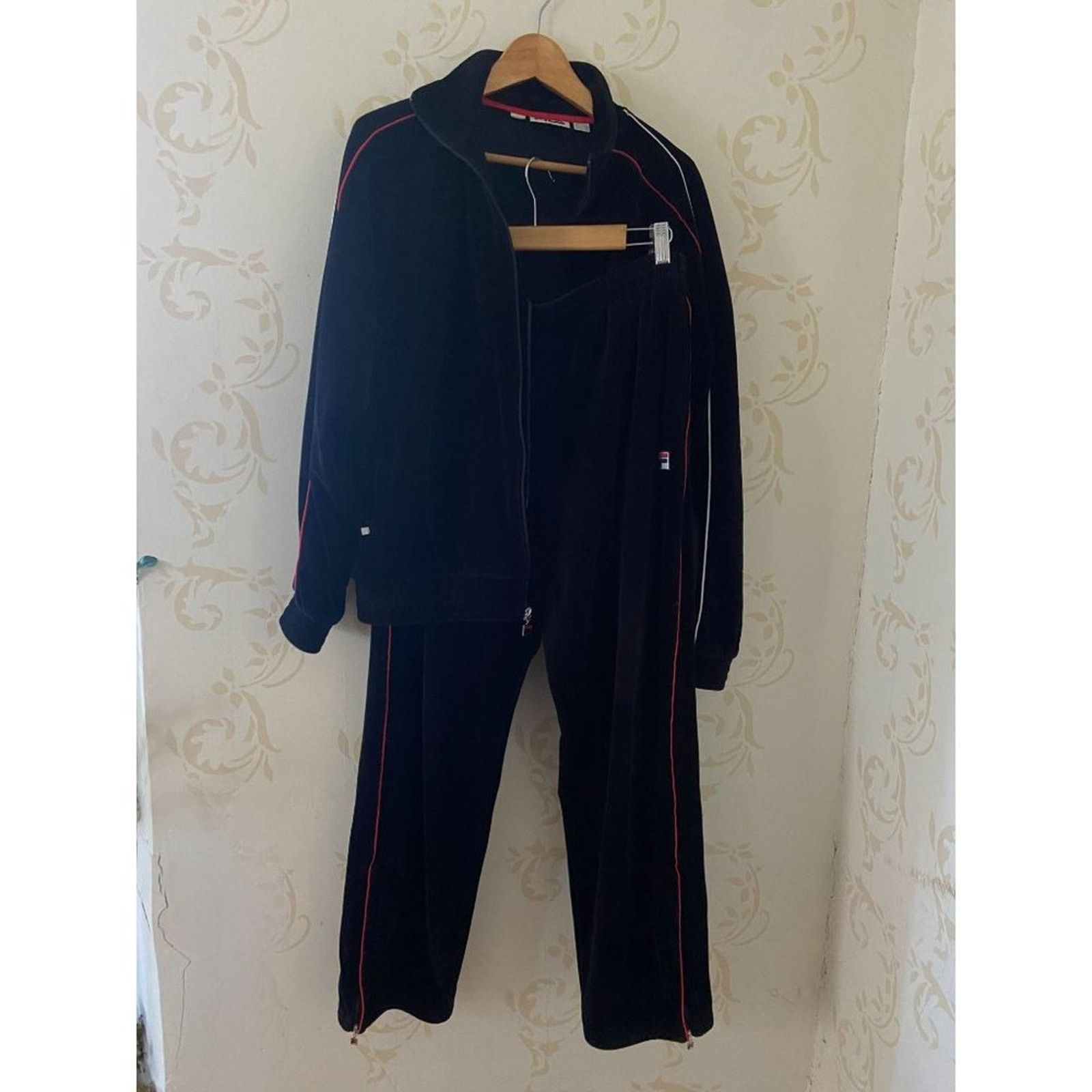 Fila Vintage Y2K FILA Black Velour Track Suit Sweatsuit Men's L Size US 38 / EU 54 - 1 Thumbnail