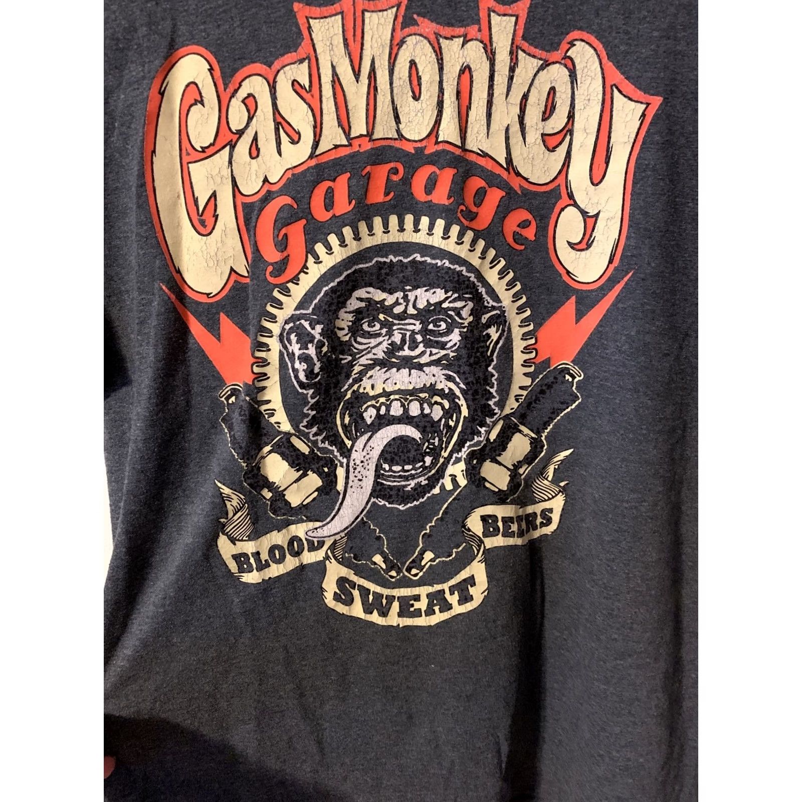 Gildan VINTAGE Gas Monket Garage Gray Mens Short Sleeve T Shirt SZ M #1085 Size US M / EU 48-50 / 2 - 2 Thumbnail