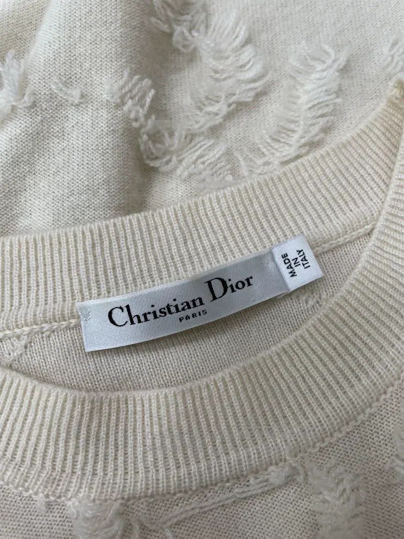 Dior Dior Beige three-dimensional feather cashmere sweater Size XS / US 0-2 / IT 36-38 - 5 Thumbnail