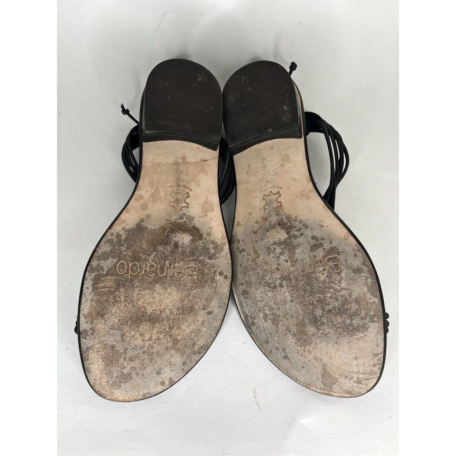 Other Bernardo Black Leather Toe Post Back Zipper Heel Sandals Wom Size US 8.5 / IT 38.5 - 7 Thumbnail