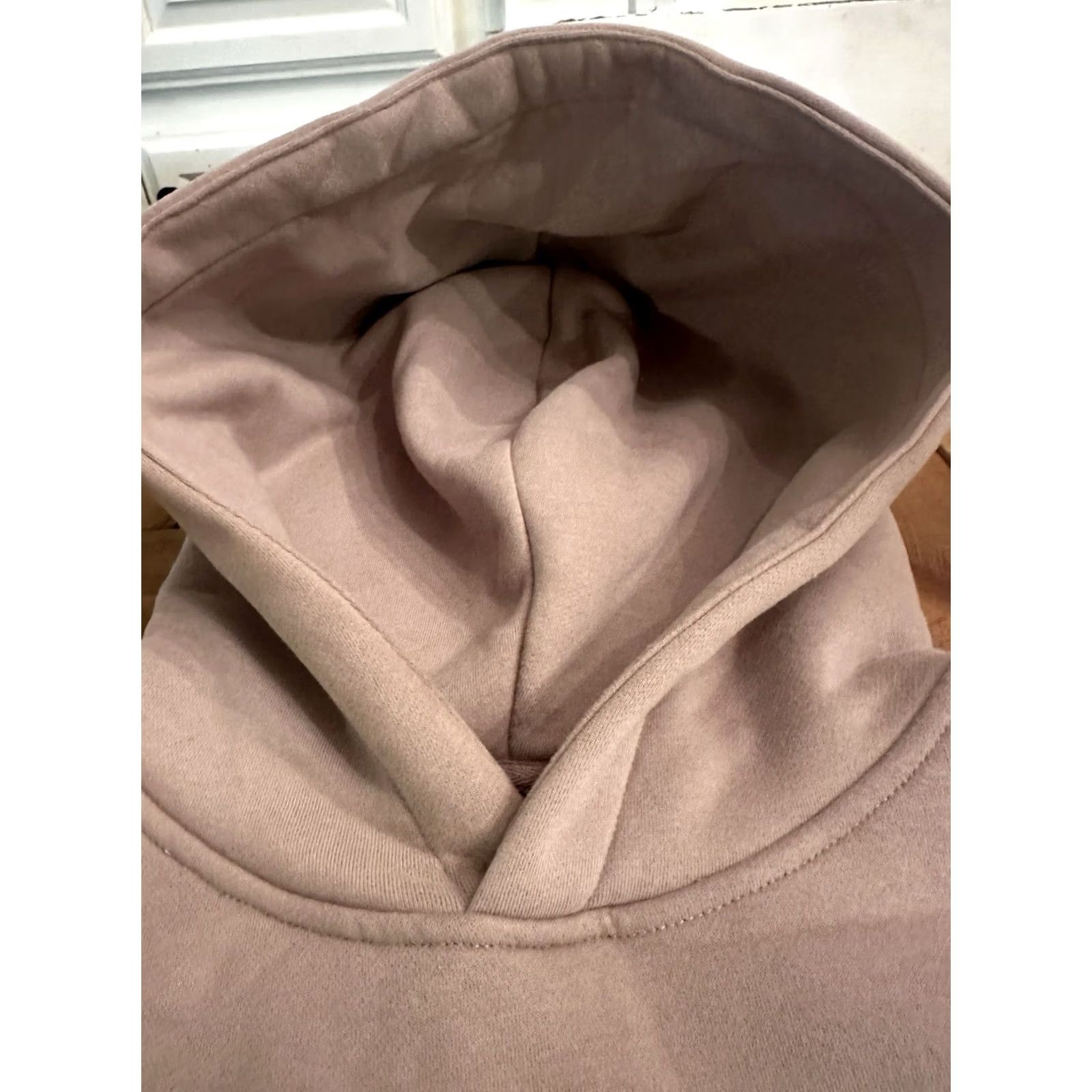 Vintage M & M Comfrt Minimalist Hoodie Beige US Size M Men Regular Medium Pullover Beige Hoodie Pre-owned Good Size US M / EU 48-50 / 2 - 3 Thumbnail