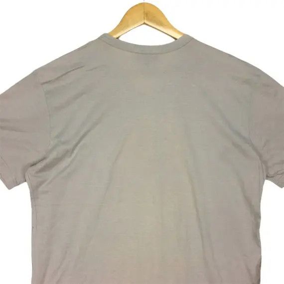 A.P.C. A.P.C Rue De Fleurus Paris V-Neck Made In France Tee Shirt Size US S / EU 44-46 / 1 - 6 Thumbnail