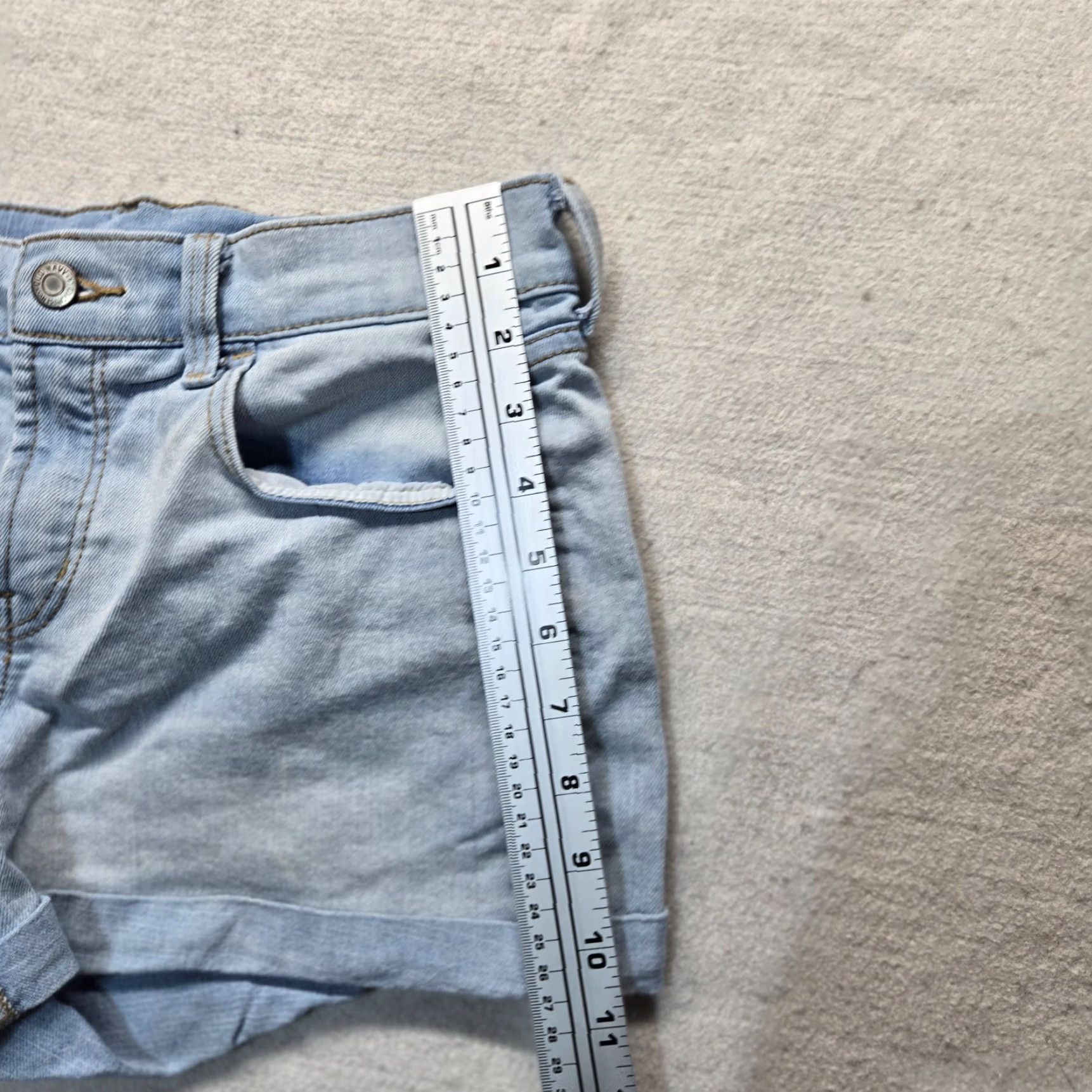 Old Navy Old Navy Shorts Denim Shorts Blue Ladies Women's 2 Regular Cotton Polyester Spandex Flat Front Stretch Mid Rise Blue Denim 90s? Size 26" / US 2 / IT 38 - 6 Thumbnail
