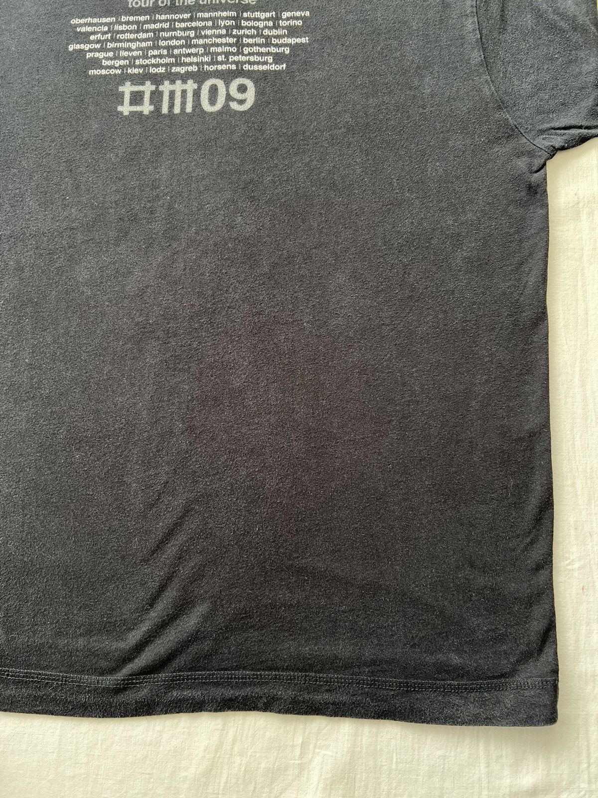Band Tees Vintage 2009 Depeche Mode Tour of the Universe T-shirt Size US L / EU 52-54 / 3 - 17 Thumbnail