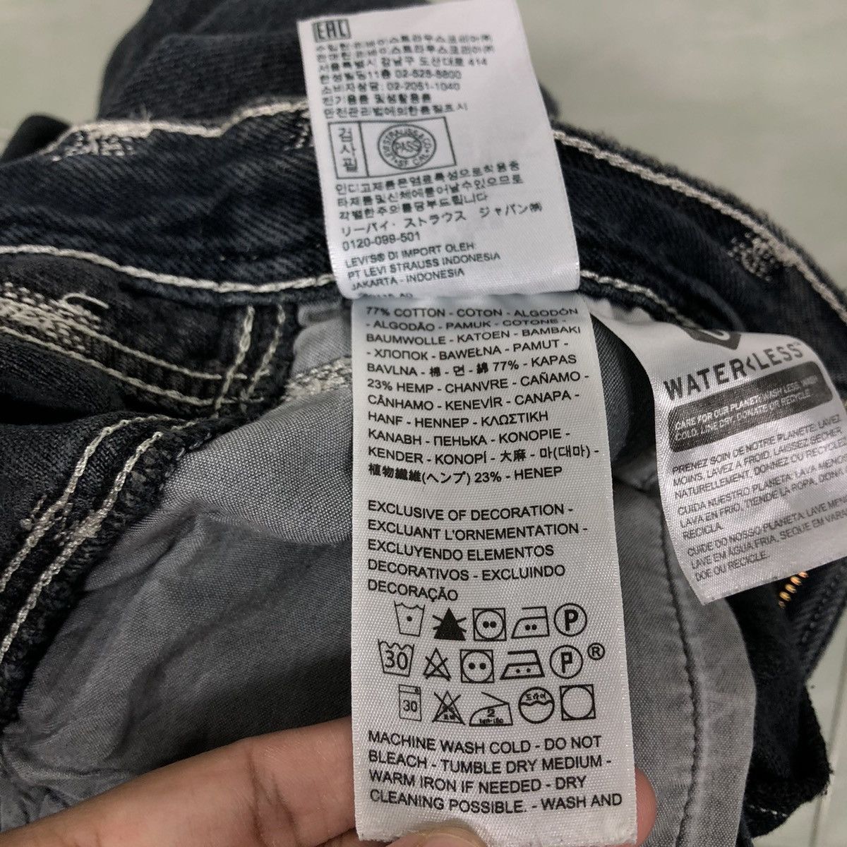 Levi's 🔥90’s Vintage Levi’s Denim Jeans Size US 30 / EU 46 - 19 Thumbnail