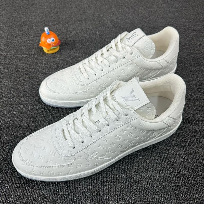 Louis Vuitton Louis Vuitton Rivoli White Leather Low-Top Sneakers 0079 Size US 11 / EU 44 - 1 Thumbnail