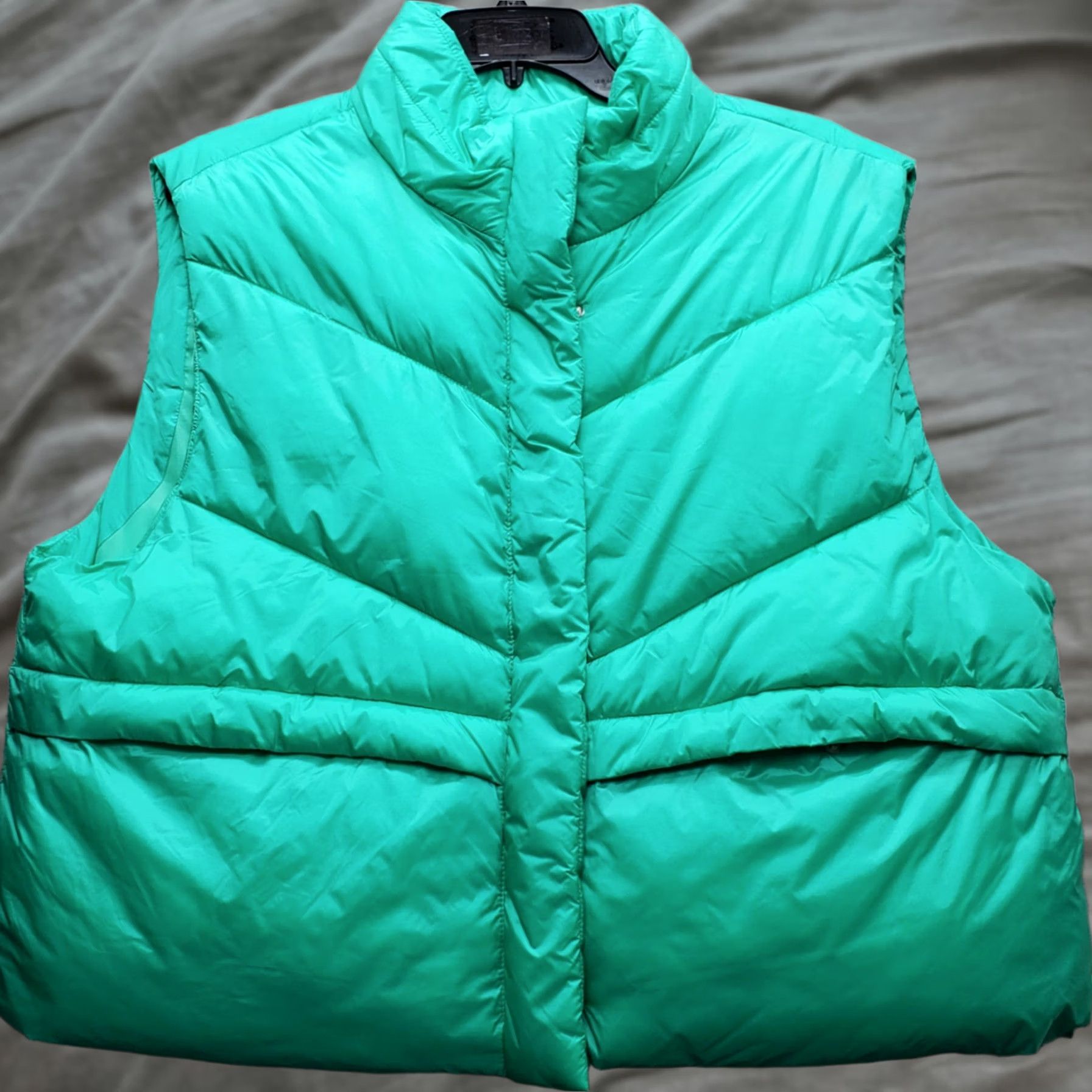 Vintage Xersion Womens Size XL Green Oversized Puffer Vest Mock Neck Full Zip Shirt Jacket Vest Size XL / US 12-14 / IT 48-50 - 1 Thumbnail