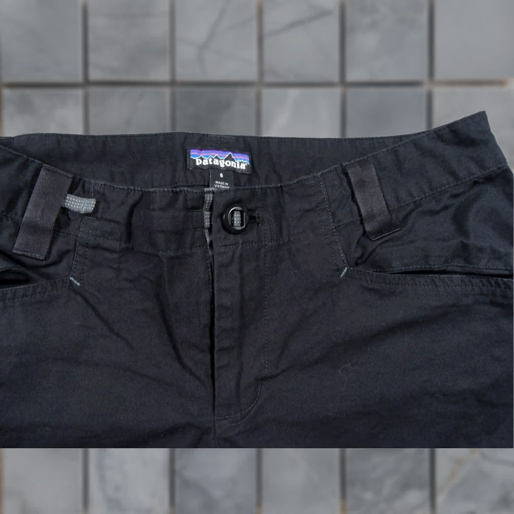 Patagonia Patagonia Pants Womens 6 Black Capri Cargo Vegna Rock Outdoors Ladies Hike Size 28" / US 6 / IT 42 - 1 Thumbnail