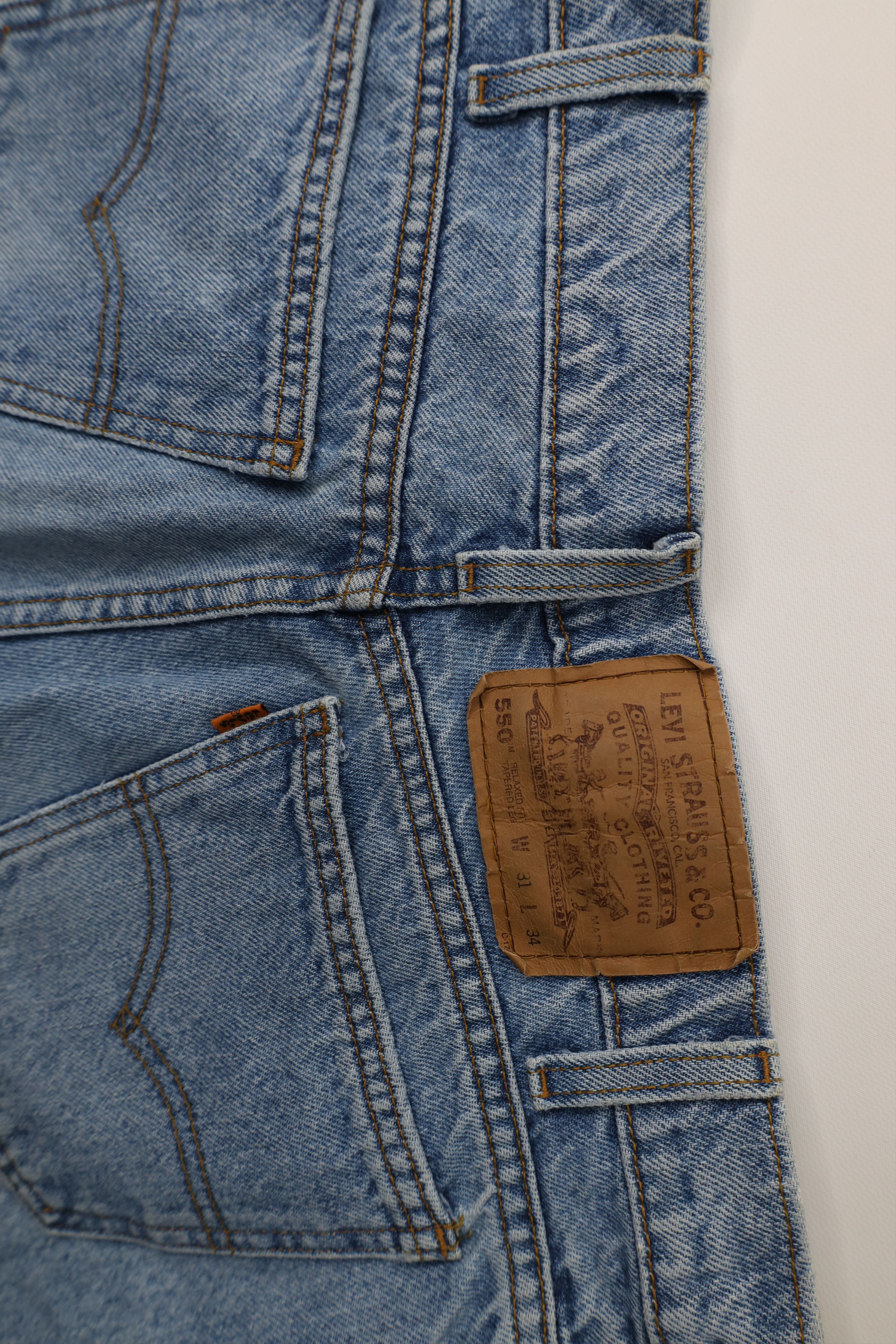 Levi's Vintage 90s Levis 550 Orange Tab Tapered Leg Denim Jeans Size US 31 - 14 Thumbnail