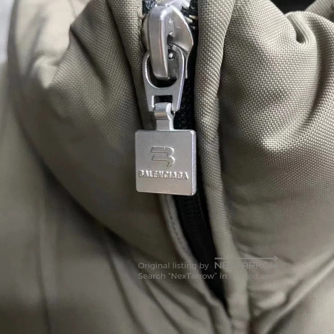 Balenciaga Balenciaga 2023 Brown Double Hook Logo Down Jacket. Size US XS / EU 42 / 0 - 3 Thumbnail