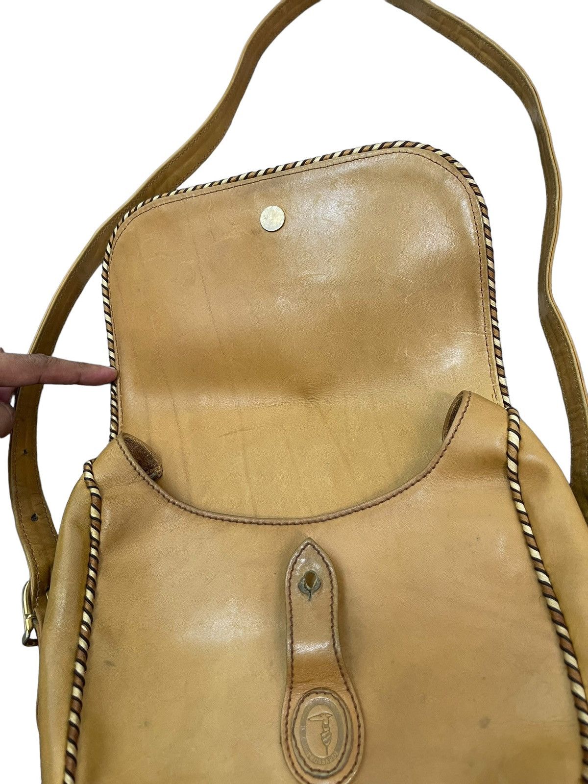 Japanese Brand Cross Body Vtg Trussardi Italy Full Leather Bag 1🟩 Size ONE SIZE - 14 Thumbnail