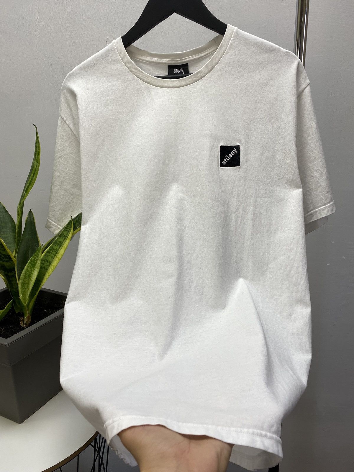 Stussy Stussy Small Logo T Shirt Men’s White Size US L / EU 52-54 / 3 - 6 Thumbnail