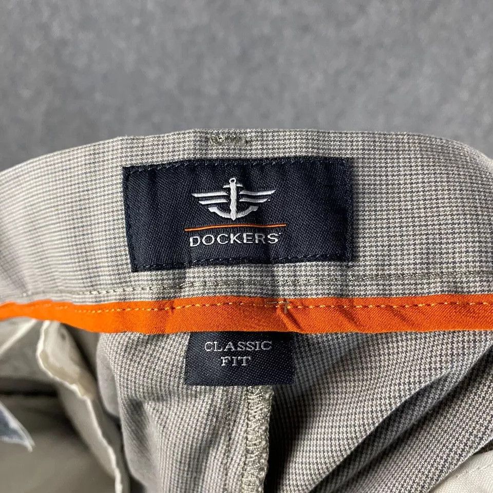 Dockers Dockers Pants Men's 42x30 Chino Gray Classic Fit Cotton Size US 42 / EU 58 - 9 Thumbnail