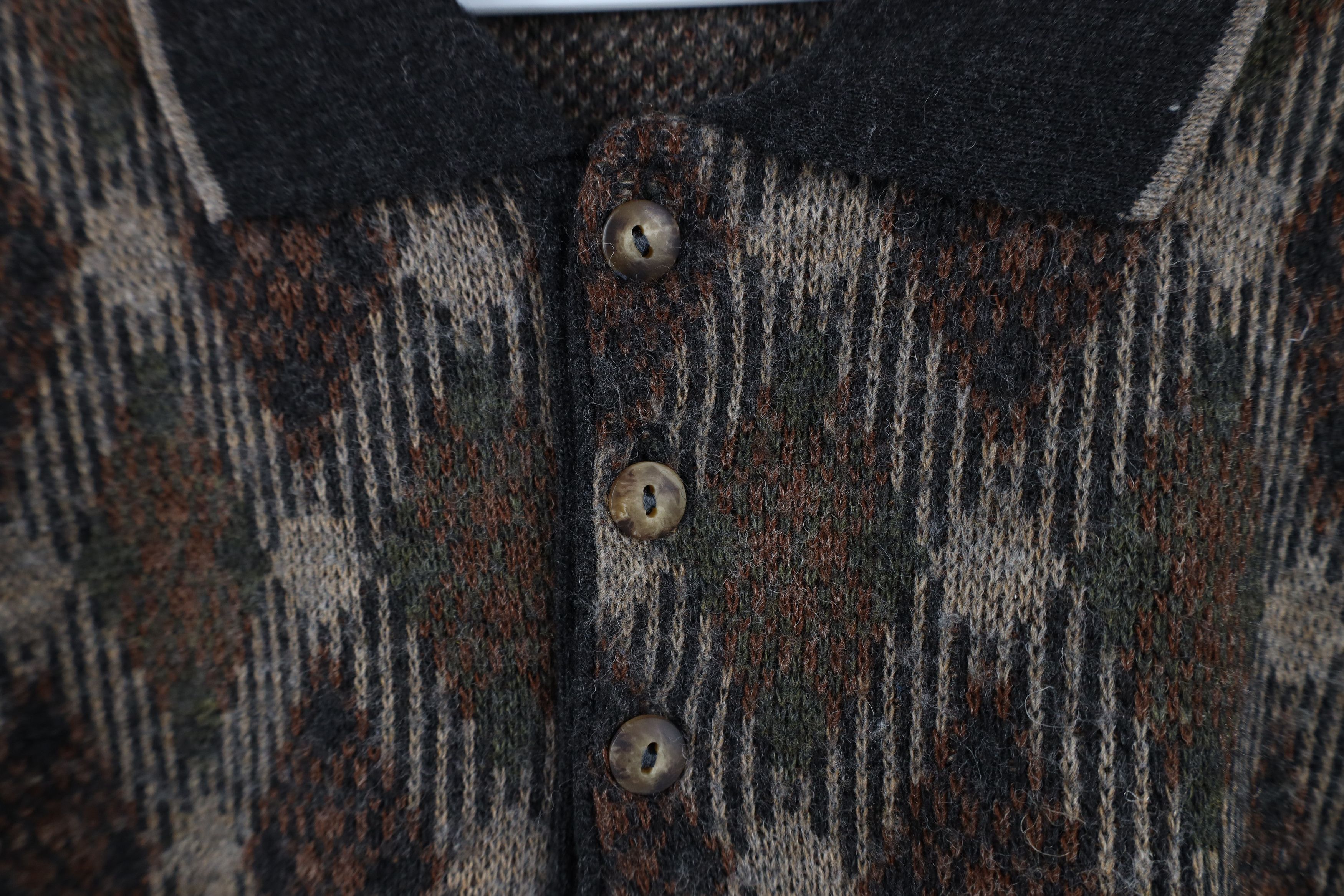 Vintage Vintage 90s Streetwear Blend Argyle Knit Collared Sweater Size US L / EU 52-54 / 3 - 5 Thumbnail