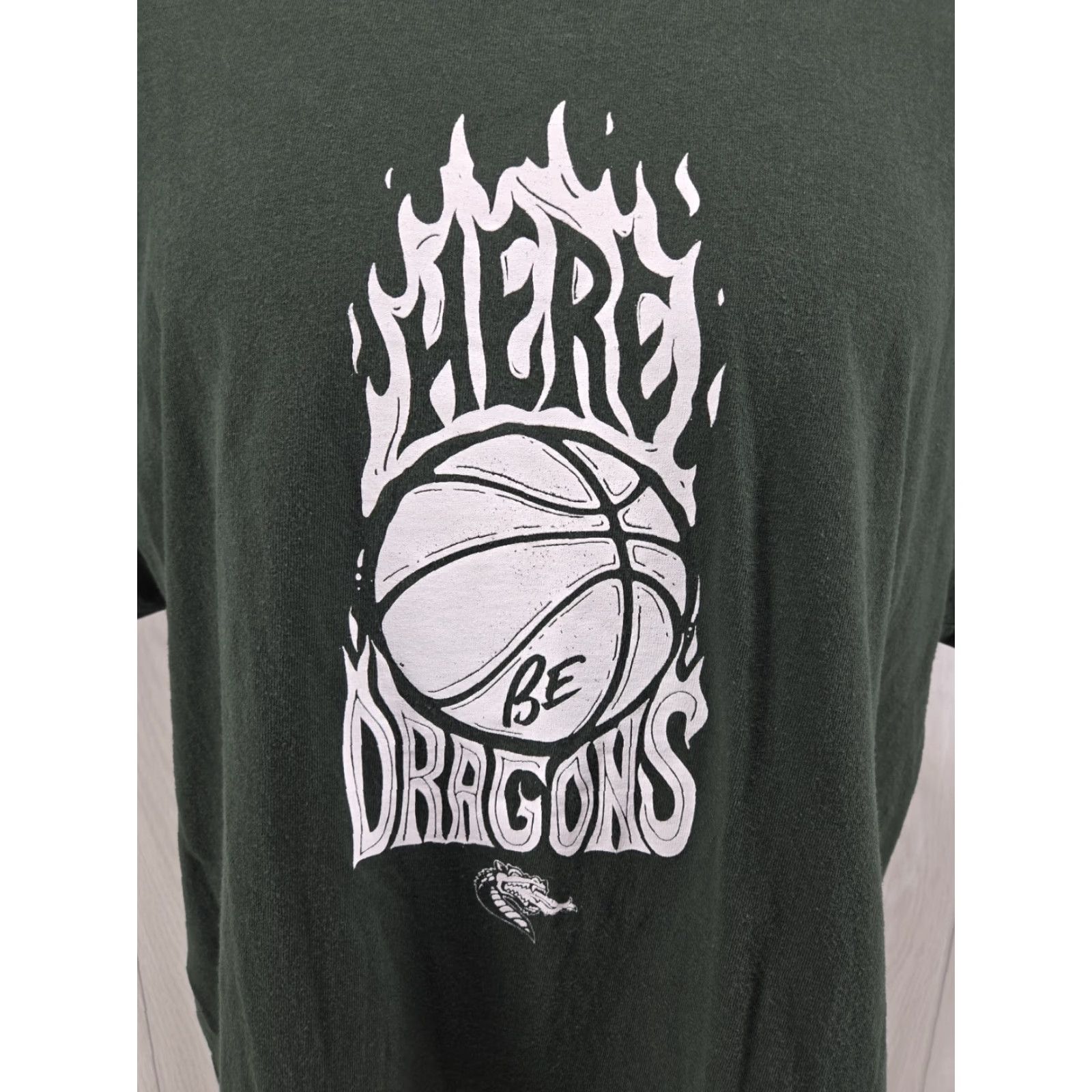 Gildan UAB Blazers Bookstore Here Be Dragons T Shirt Men XL Green Size US XL / EU 56 / 4 - 2 Thumbnail