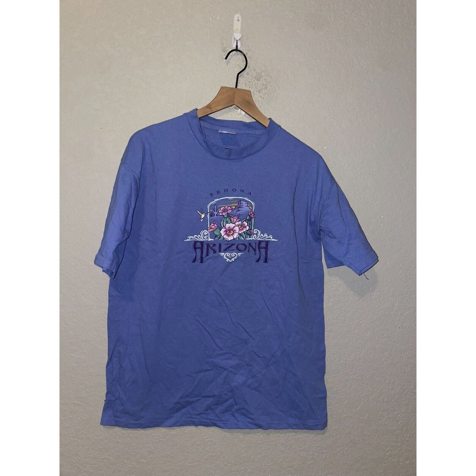 Vintage Vintage Sedona Shirt Arizona Periwinkle Blue Desert Tee 90s Size US L / EU 52-54 / 3 - 1 Thumbnail