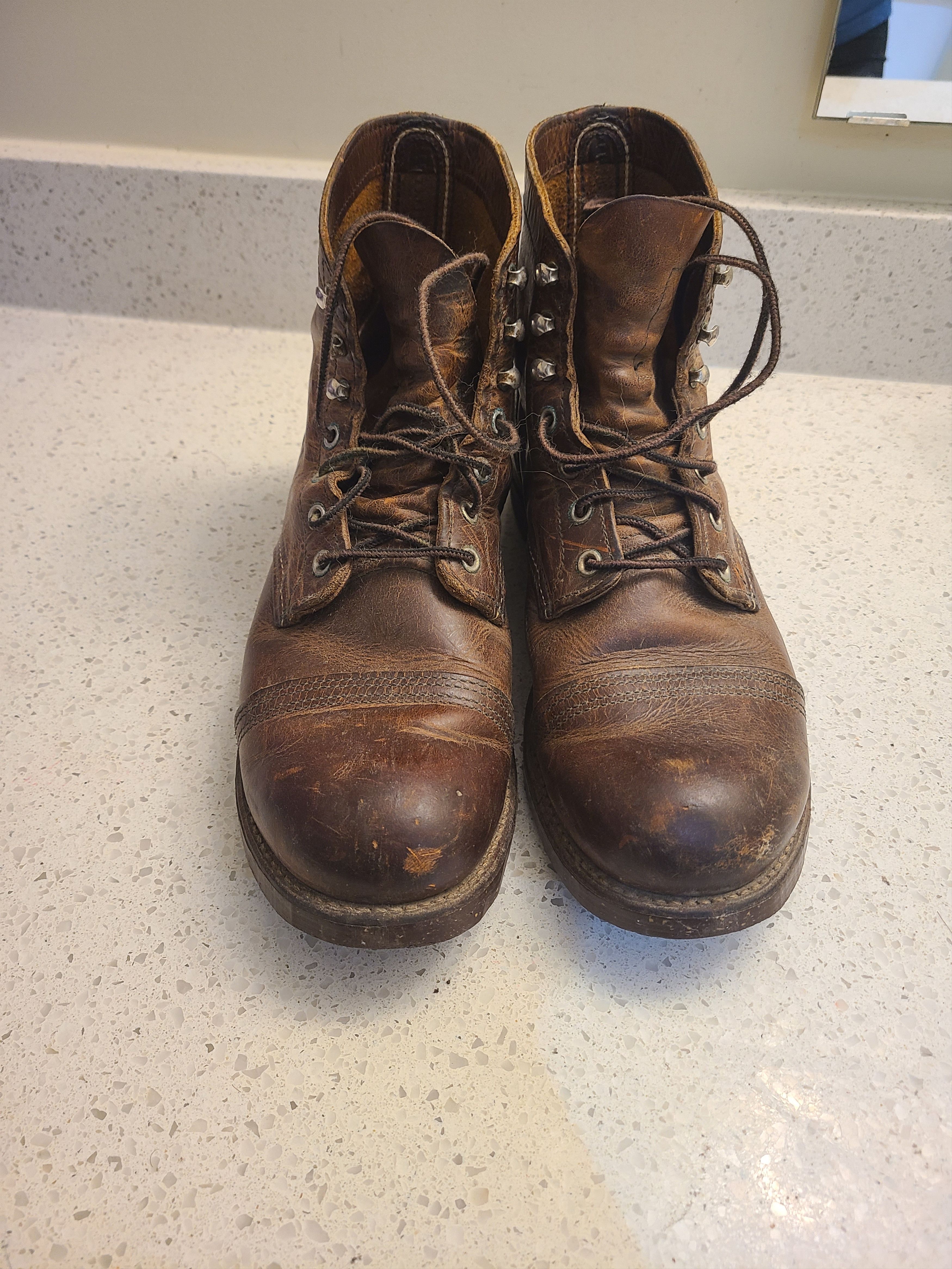 Red Wing Red Wing Iron Ranger Size US 10.5 / EU 43-44 - 1 Thumbnail
