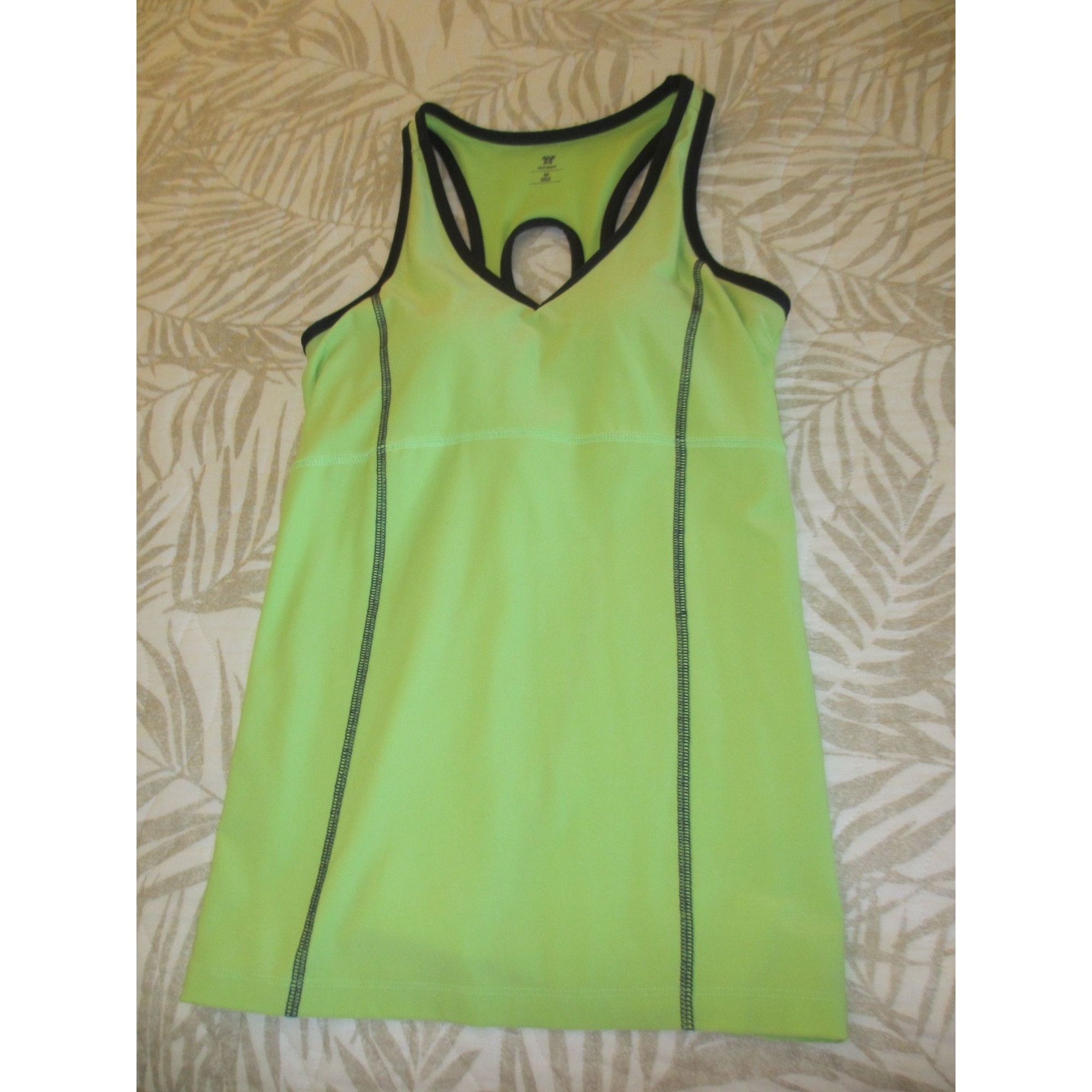 Old Navy Old Navy Green Racerback Tank Top Medium Polyester & Spandex Size M / US 6-8 / IT 42-44 - 1 Thumbnail