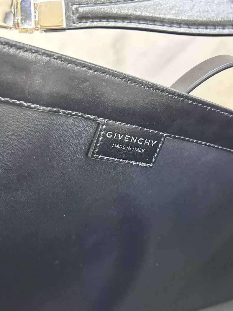 Givenchy Givenchy Black Large Single-Shoulder Bag Size ONE SIZE - 8 Thumbnail